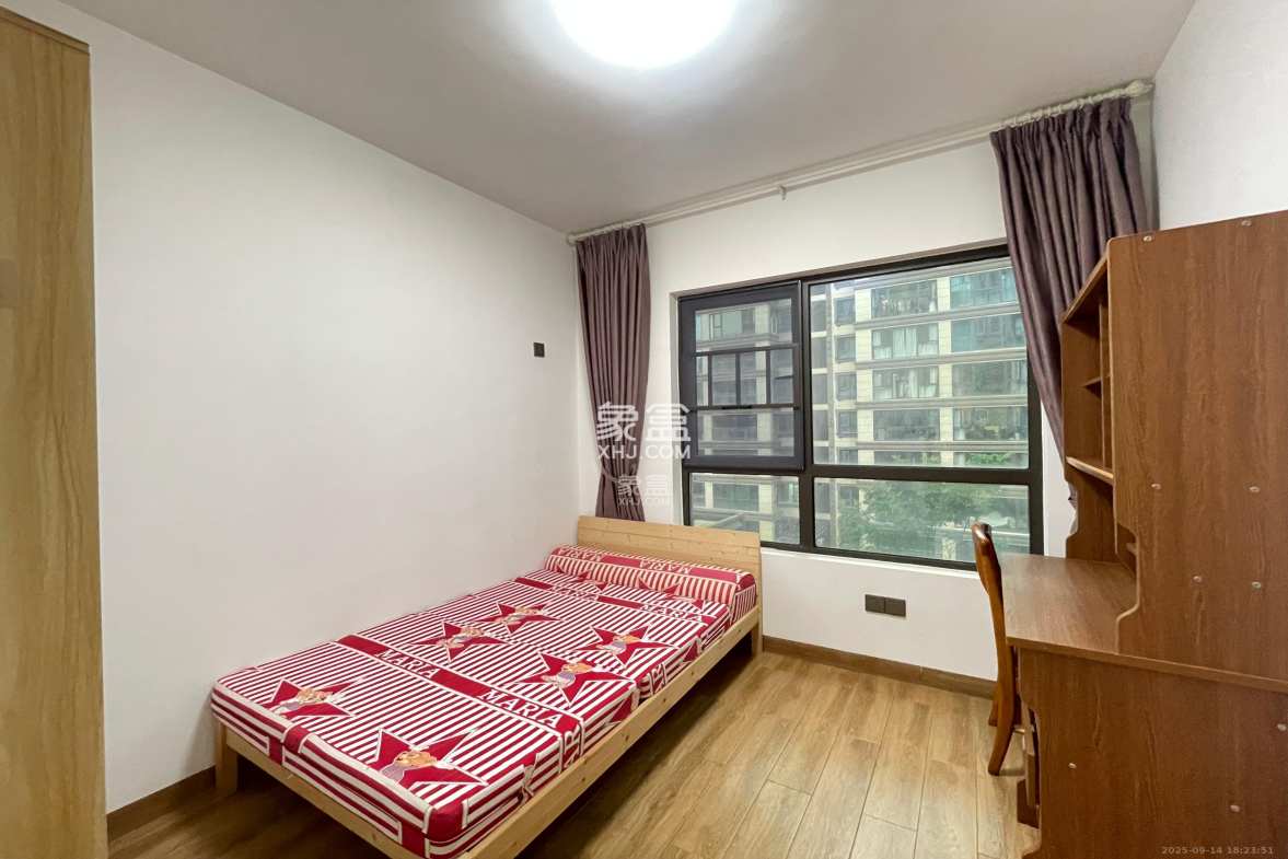 润和滨江府 4室2厅2卫 2800.0元/月 润和滨江府 4室2厅2卫 2800.0元/月室内图