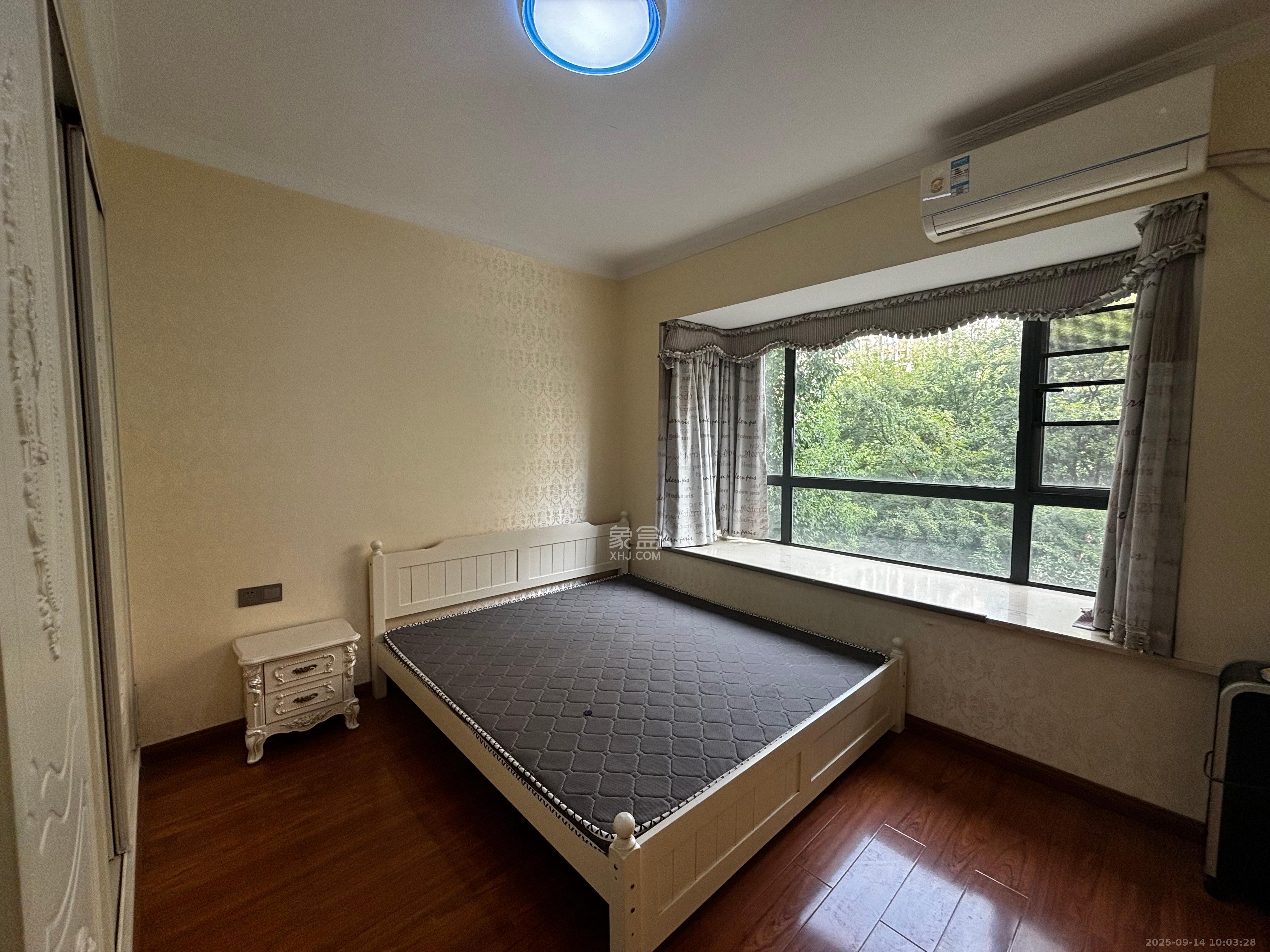 中建芙蓉嘉苑 3室2厅2卫 2300.0元/月 中建芙蓉嘉苑 3室2厅2卫 2300.0元/月室内图