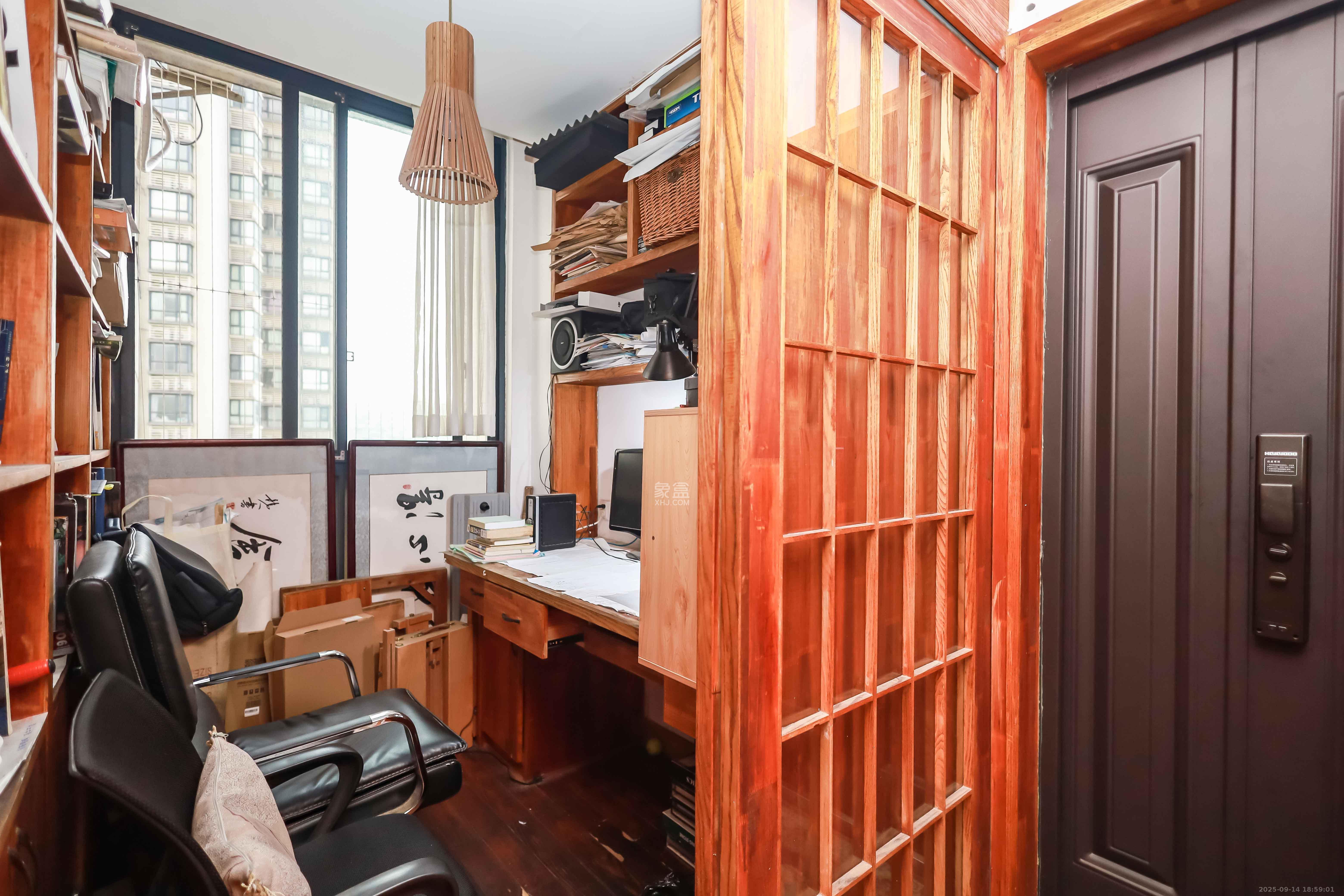 莱茵城 3室2厅2卫 92.8万 莱茵城 3室2厅2卫 92.8万阳台