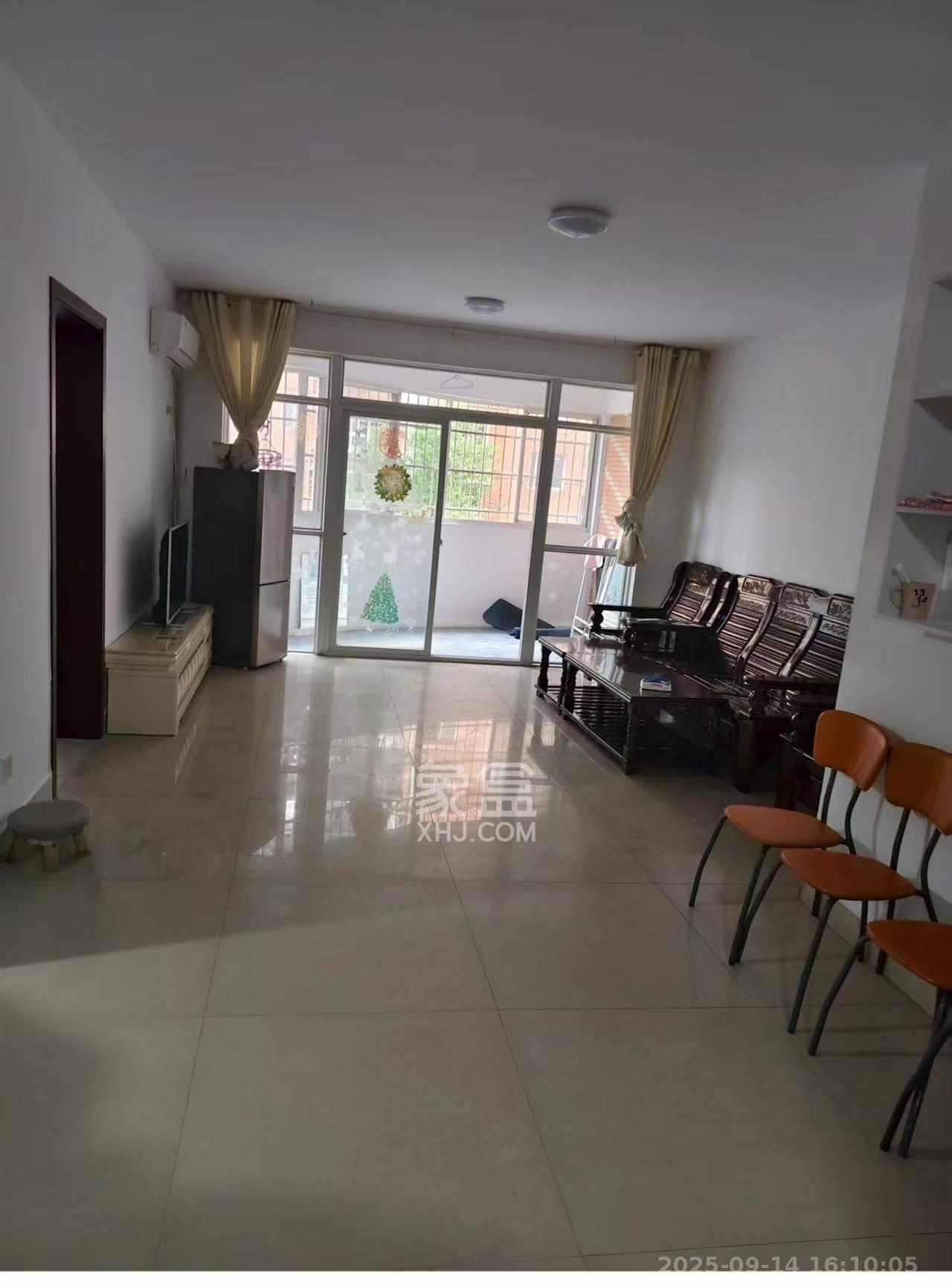 晶华美地 3室2厅1卫 1900.0元/月 晶华美地 3室2厅1卫 1900.0元/月室内图