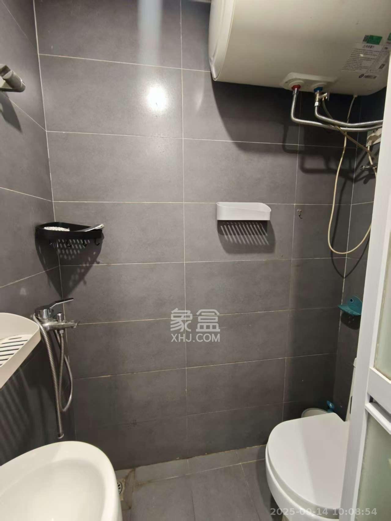 叠彩兰亭  1室1厅1卫    1200.0元/月室内图