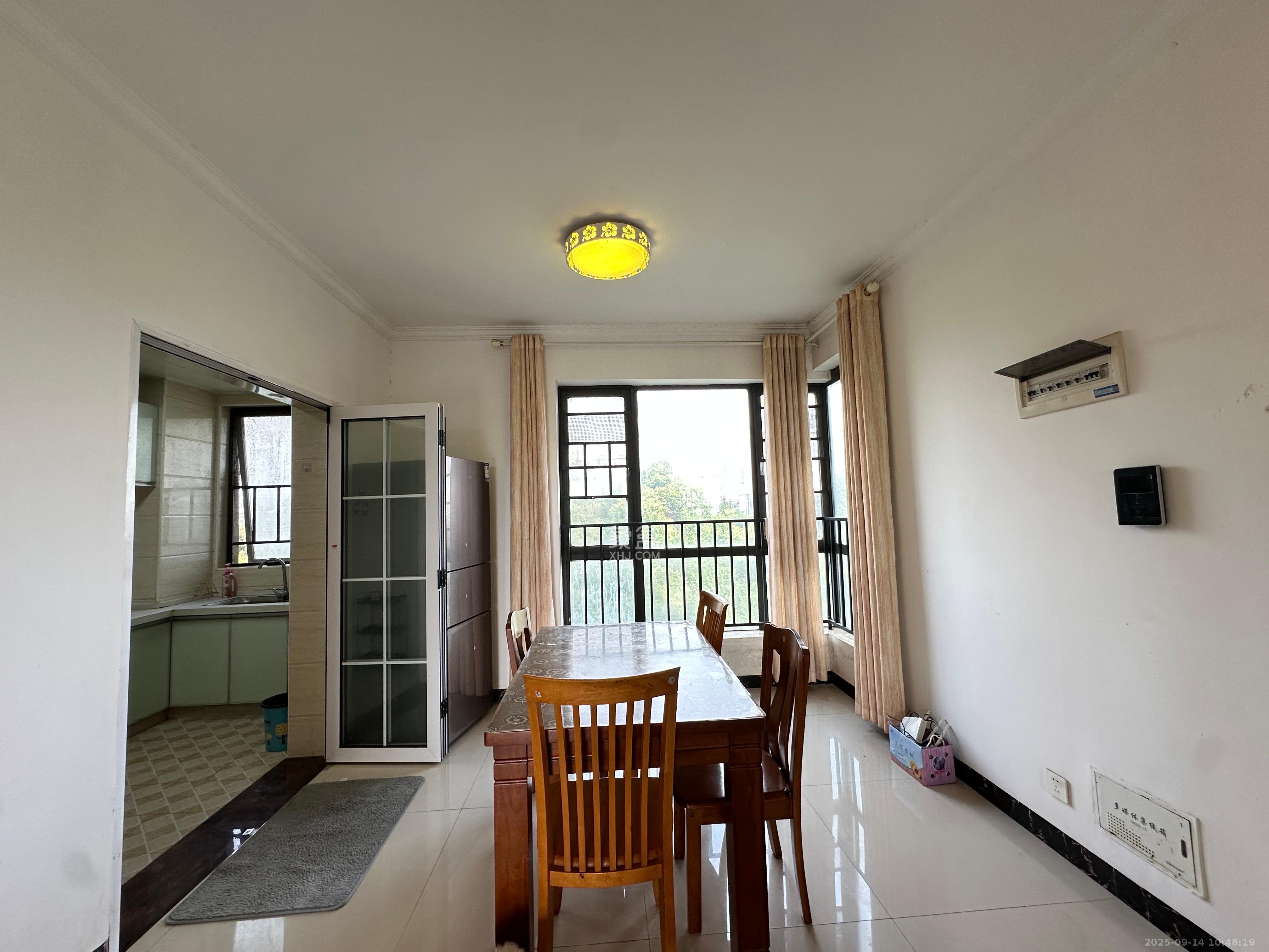 湖南报业文化城（米地亚家园）  4室2厅2卫    2000.0元/月室内图