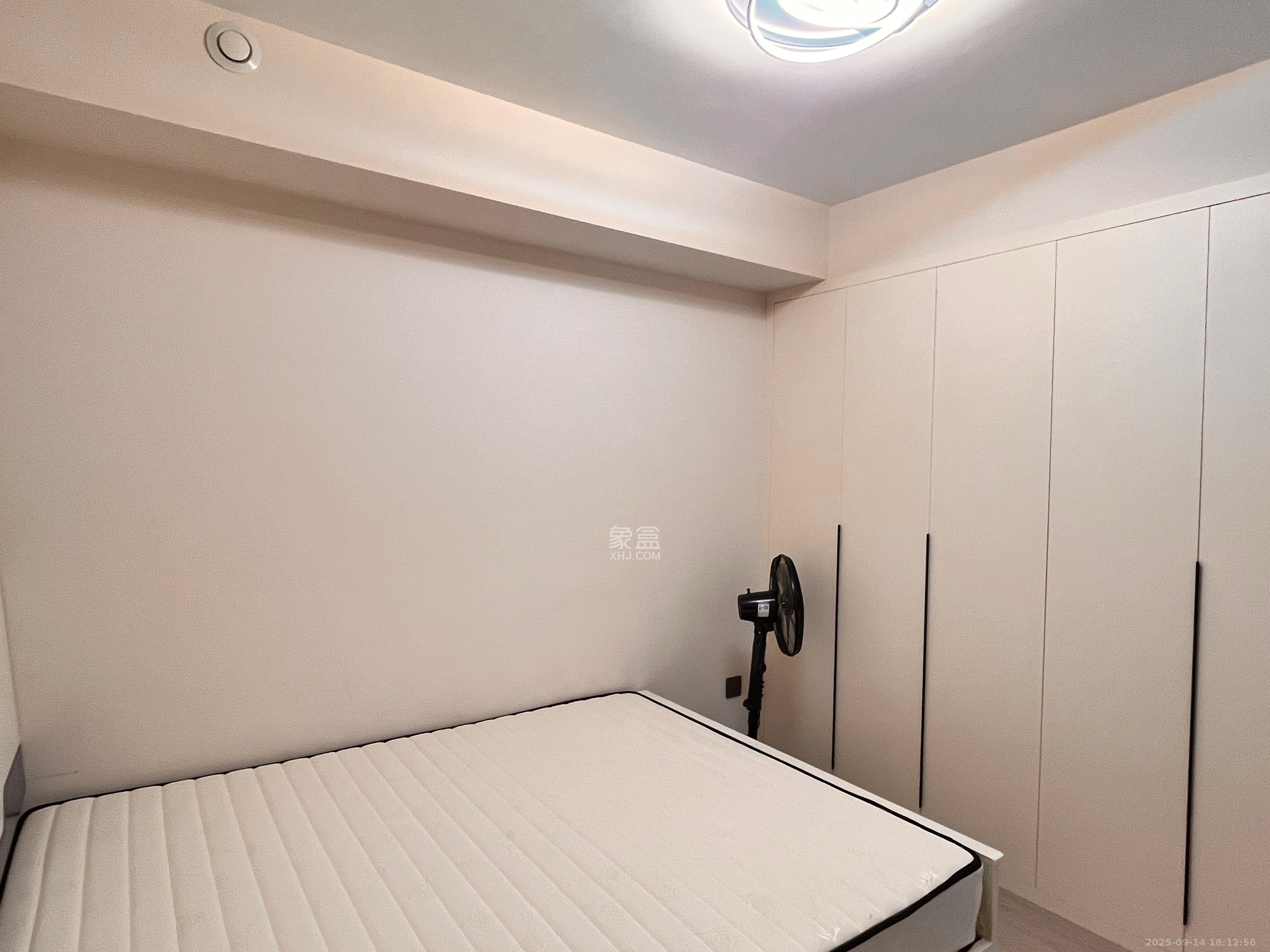 麓江春  2室1厅2卫   2500.00元/月室内图