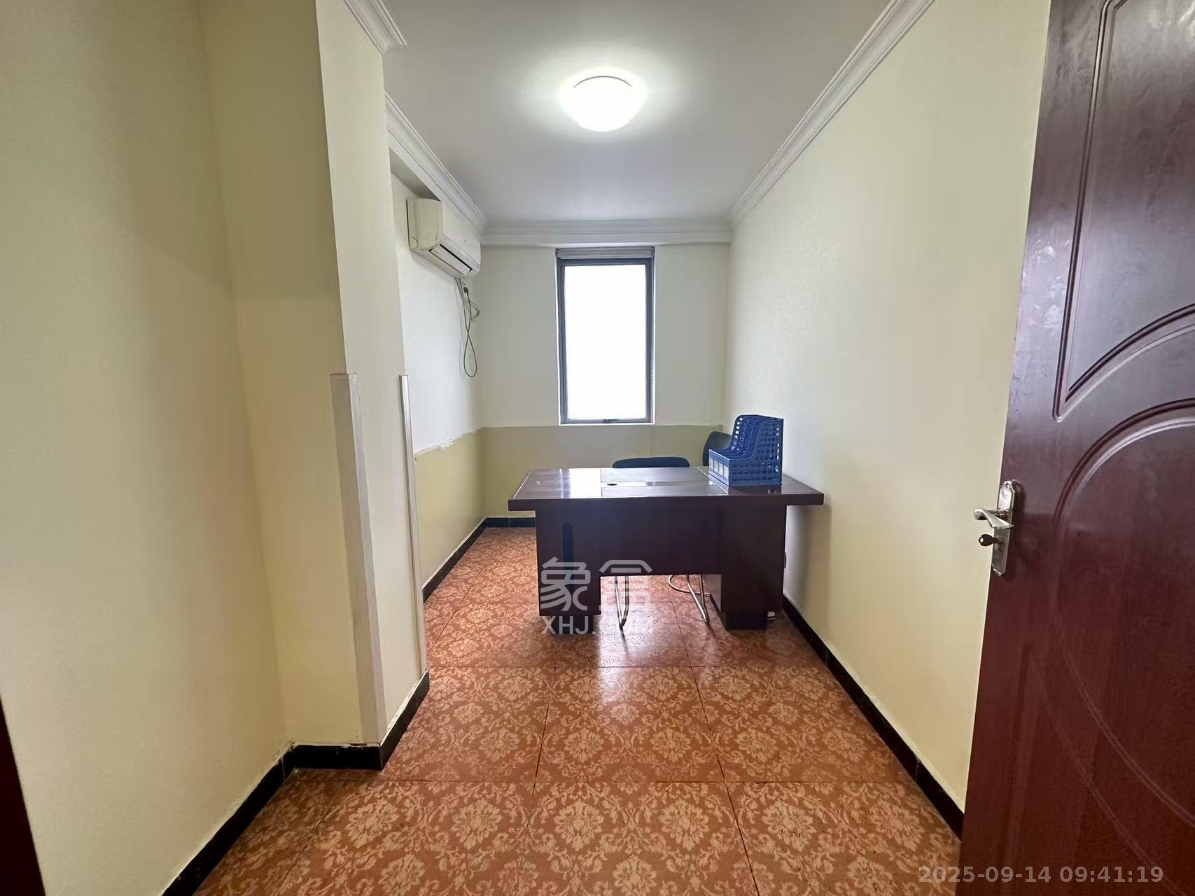 西子一间 3室1厅1卫 4000.0元/月 西子一间 3室1厅1卫 4000.0元/月室内图