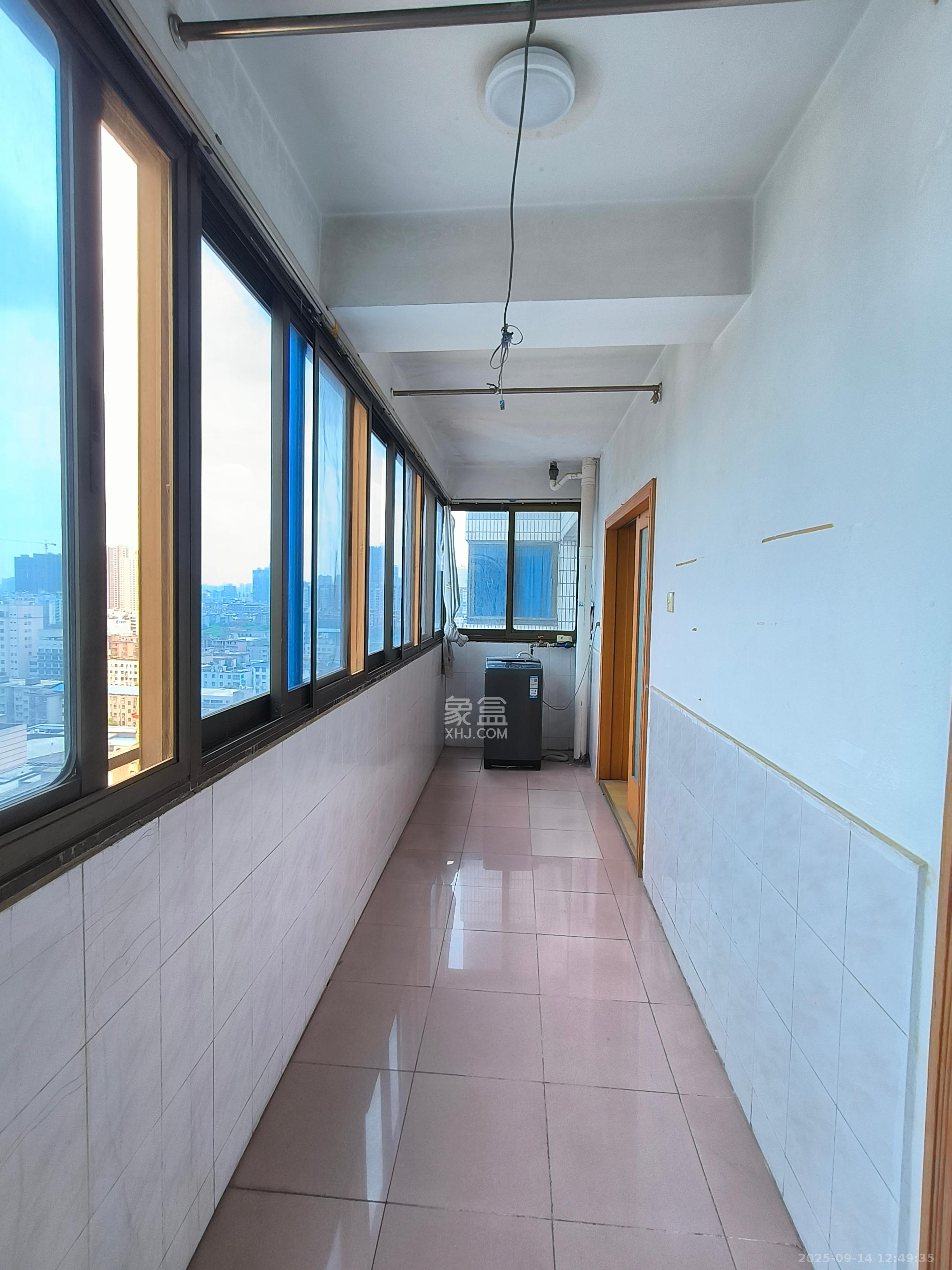 银园公寓（芙蓉区）  3室1厅1卫    2600.0元/月室内图