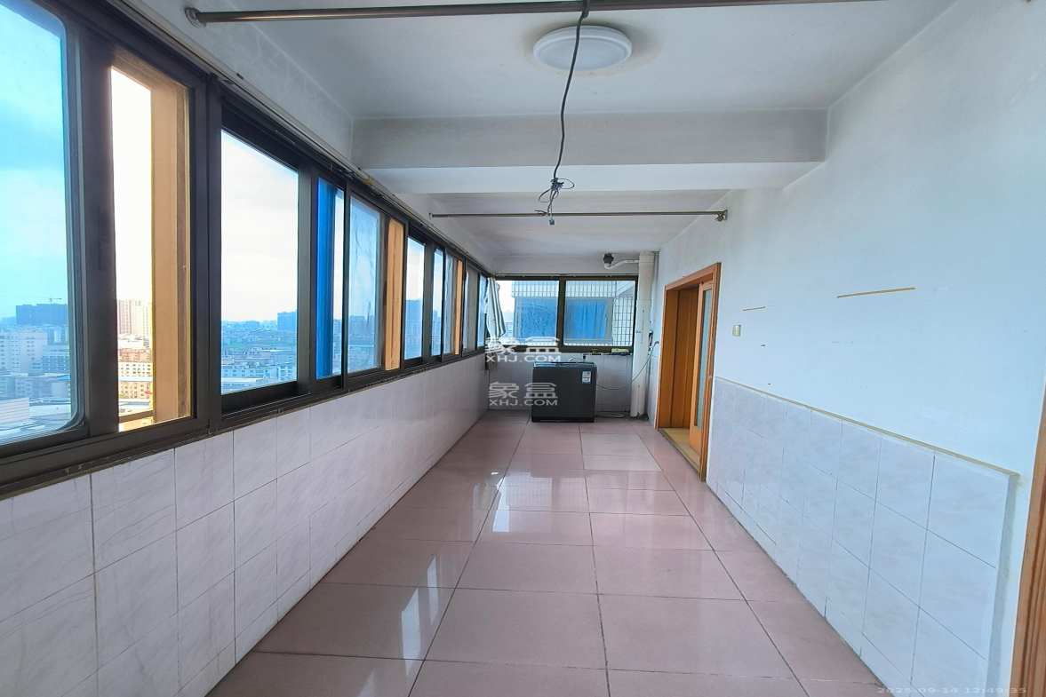 银园公寓(芙蓉区) 3室1厅1卫 2600.0元/月 银园公寓(芙蓉区) 3室1厅1卫 2600.0元/月室内图