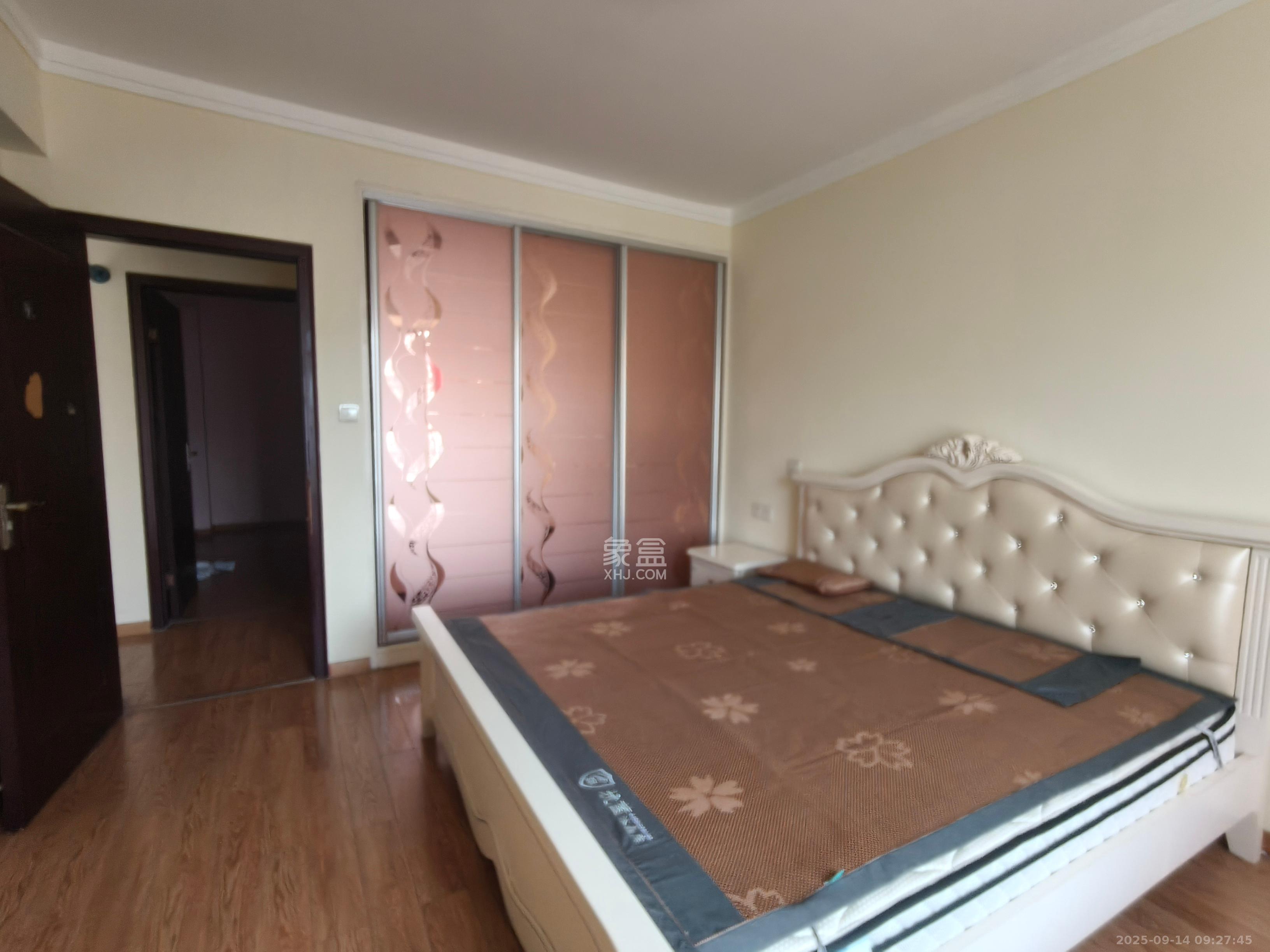 锦湘国际星城二期（锦雅苑）  2室2厅1卫    2100.0元/月室内图