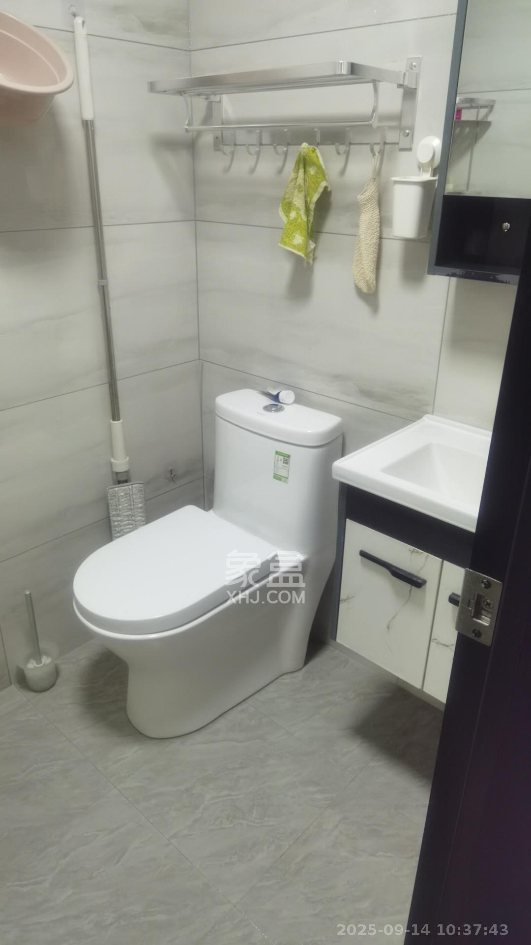 金地铂悦  1室1厅1卫    1200.0元/月 金地铂悦  1室1厅1卫    1200.0元/月