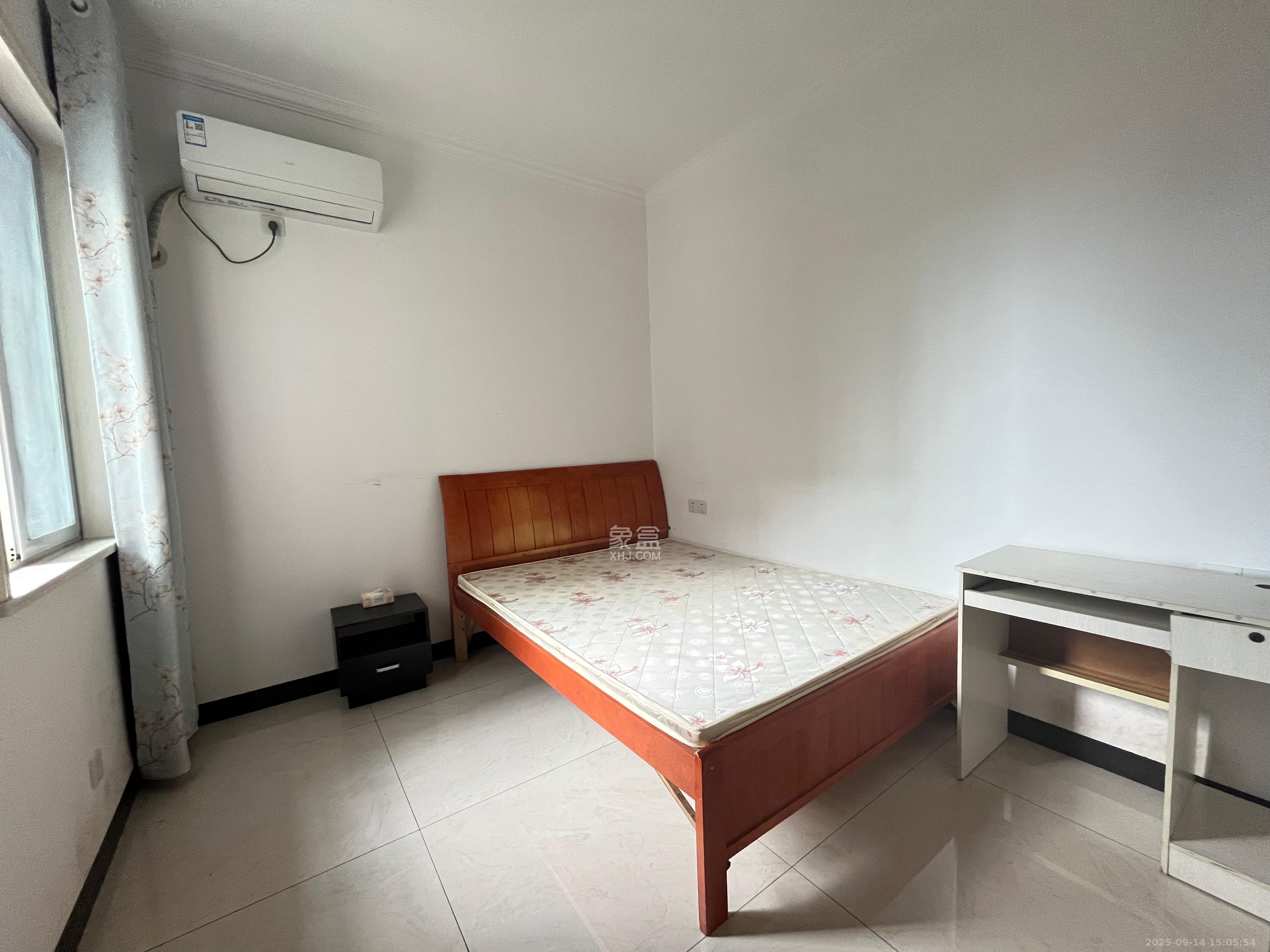 利璞大厦  2室2厅1卫    2000.0元/月室内图