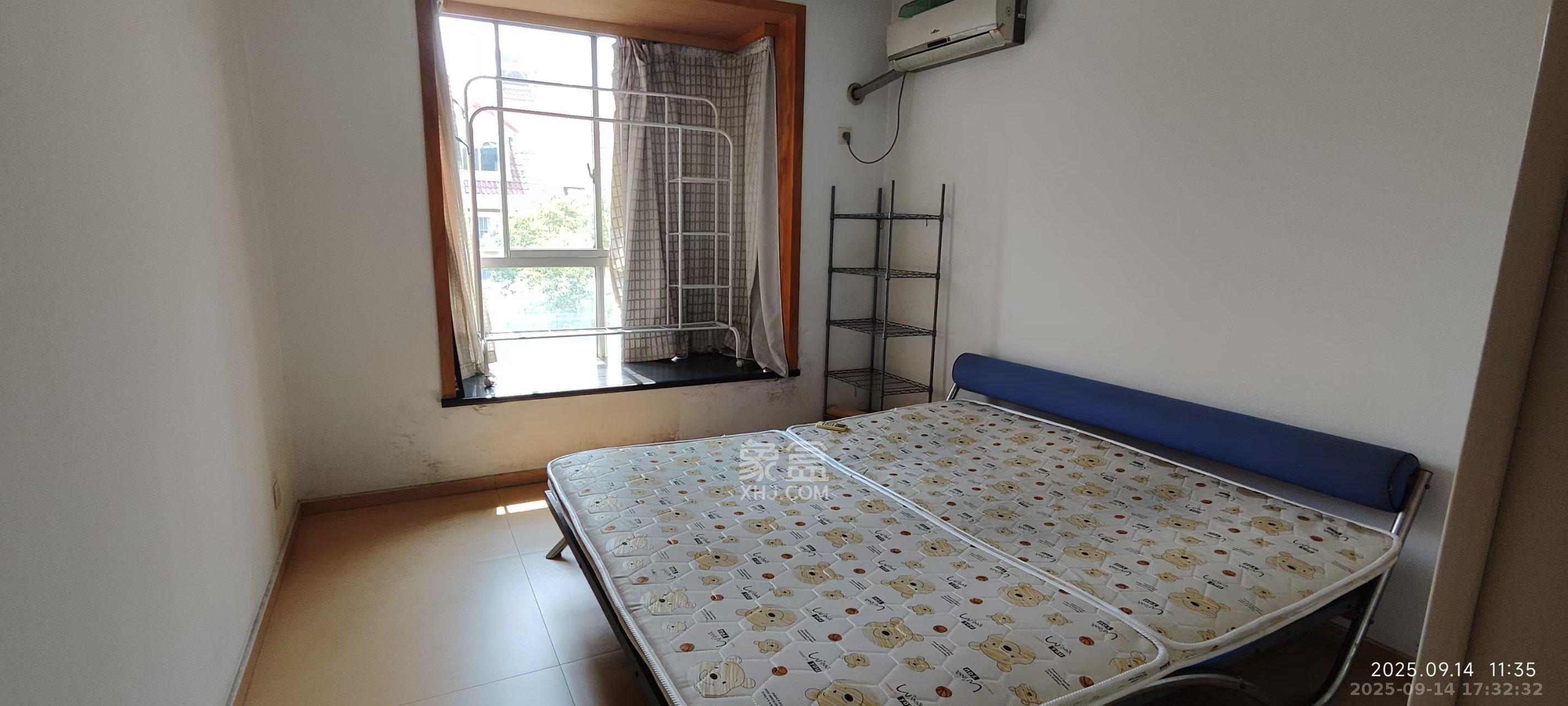 新星小区 4室2厅2卫 2400.0元/月 新星小区 4室2厅2卫 2400.0元/月室内图