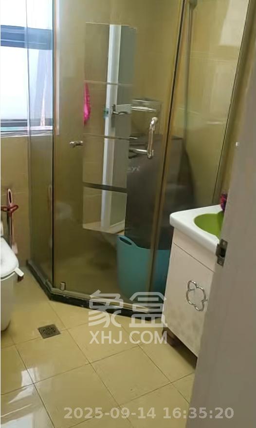 秀峰景园(领秀峰) 3室2厅1卫 2000.0元/月 秀峰景园(领秀峰) 3室2厅1卫 2000.0元/月室内图