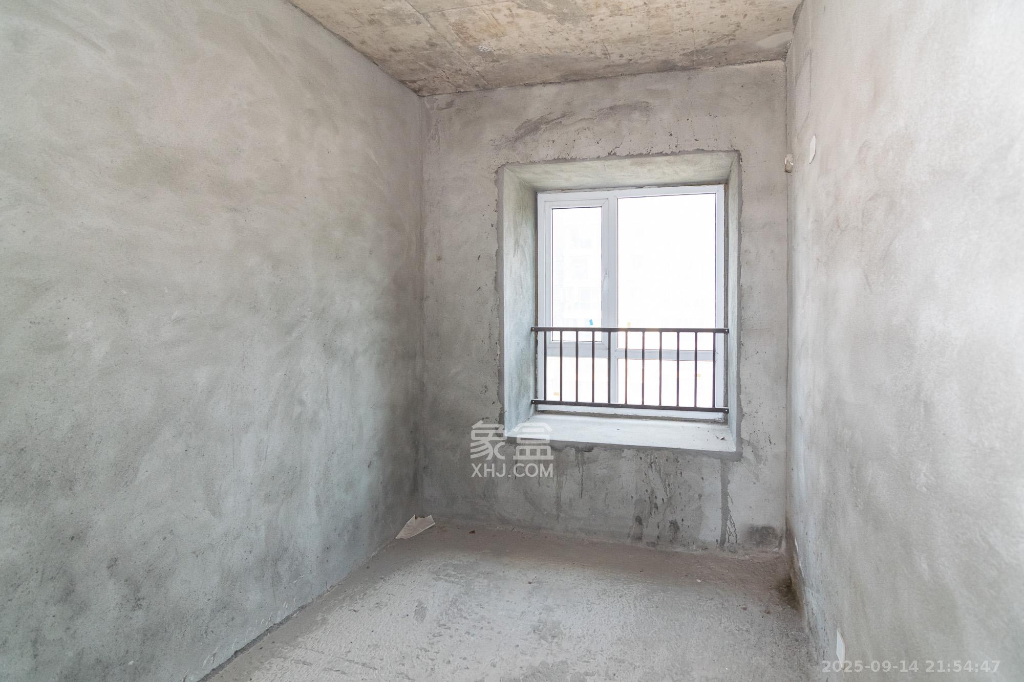 富兴悦府(富兴学府名邸) 4室2厅2卫 73.0万 富兴悦府(富兴学府名邸) 4室2厅2卫 73.0万卧室