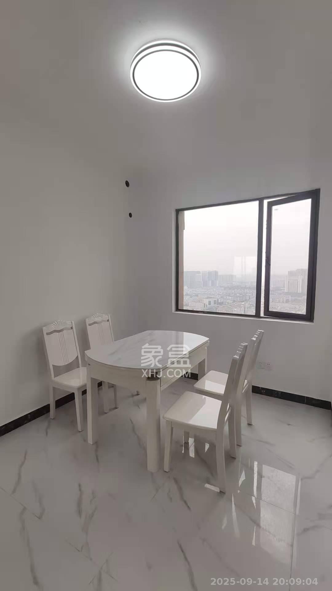 世茂铂翠湾二期 3室2厅2卫 3000.0元/月 世茂铂翠湾二期 3室2厅2卫 3000.0元/月室内图