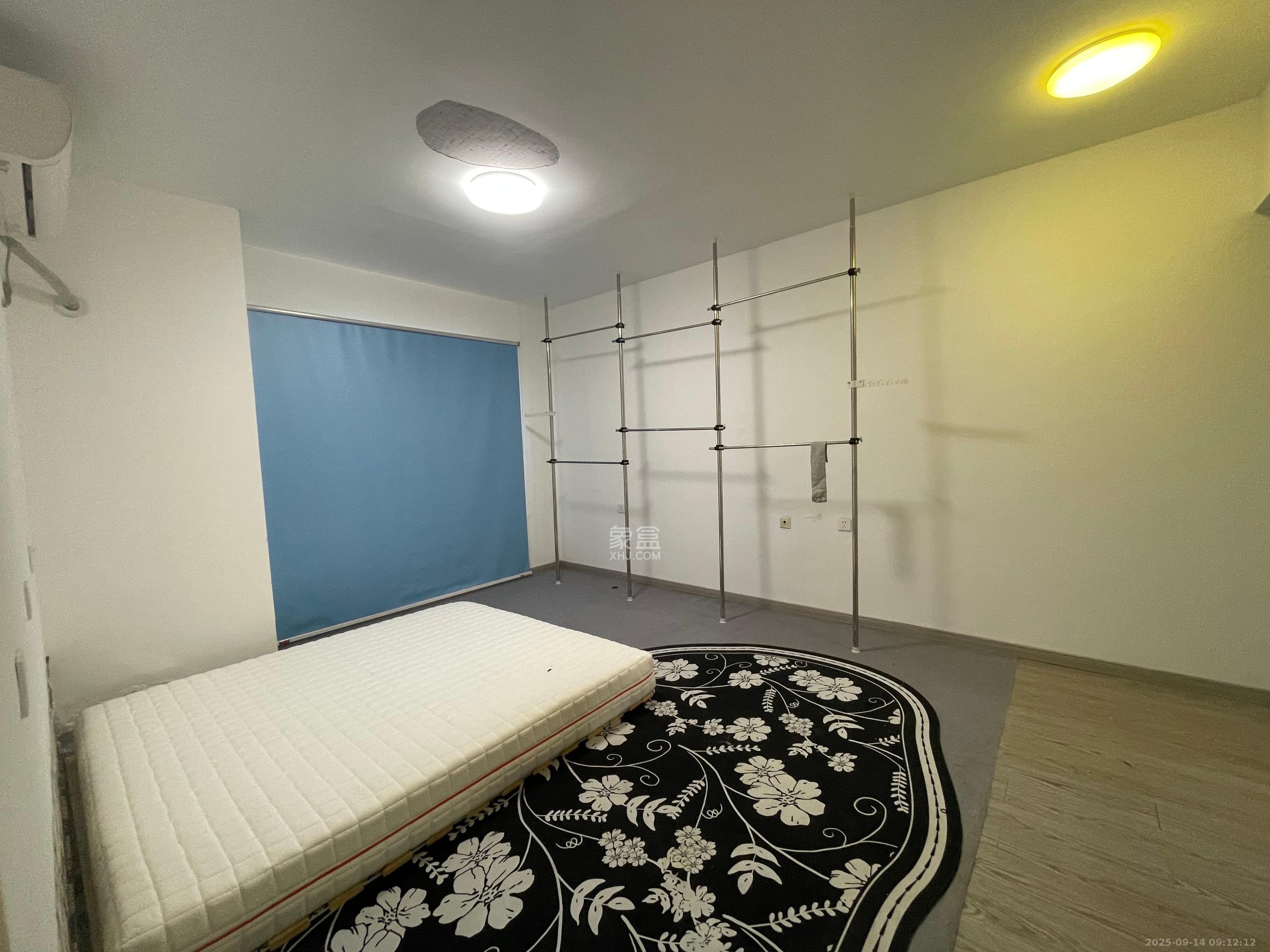 达美D6区  4室2厅2卫    3000.0元/月室内图