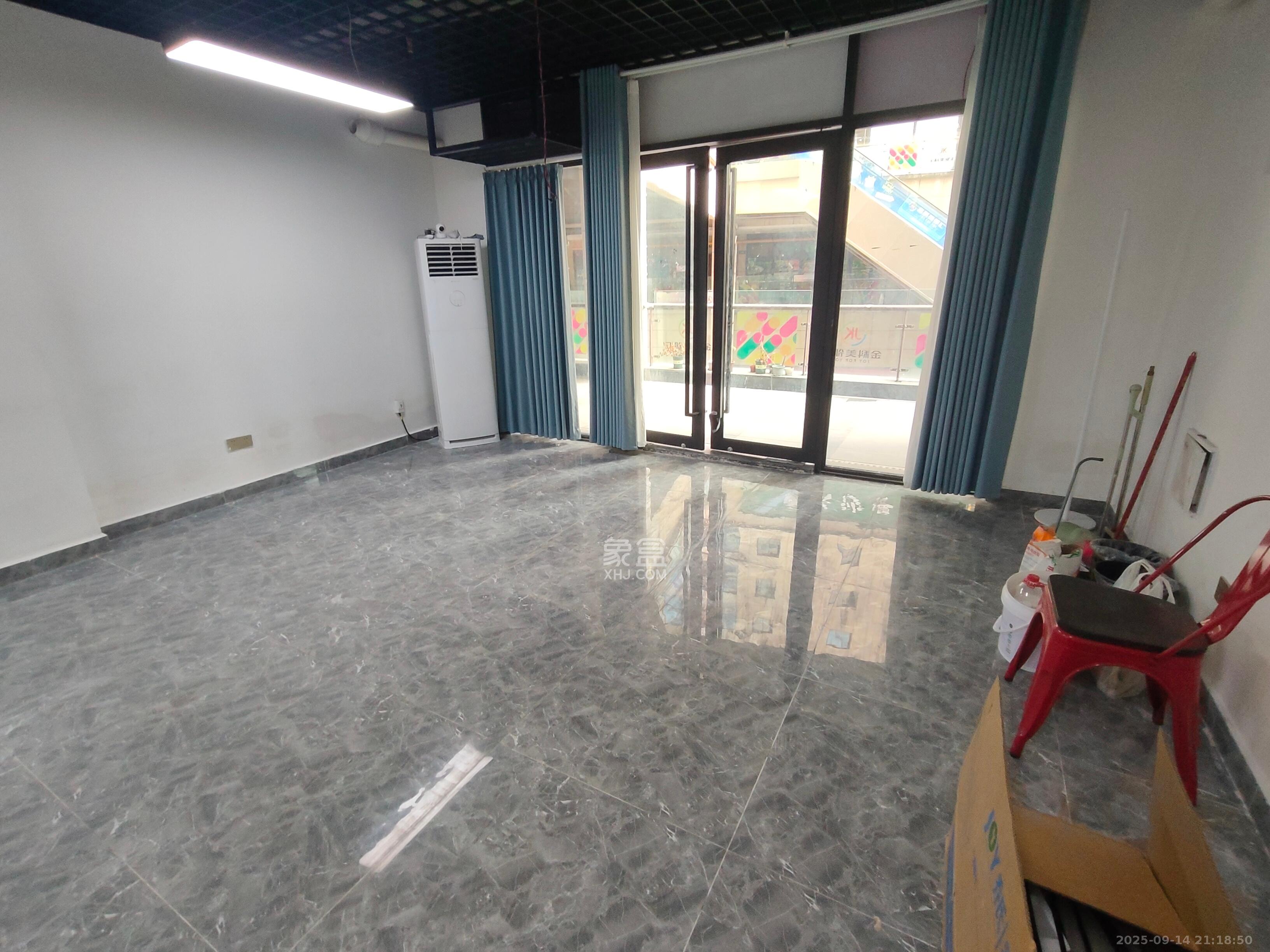 金科时代中心   75.0㎡      1800.0元/月室内图