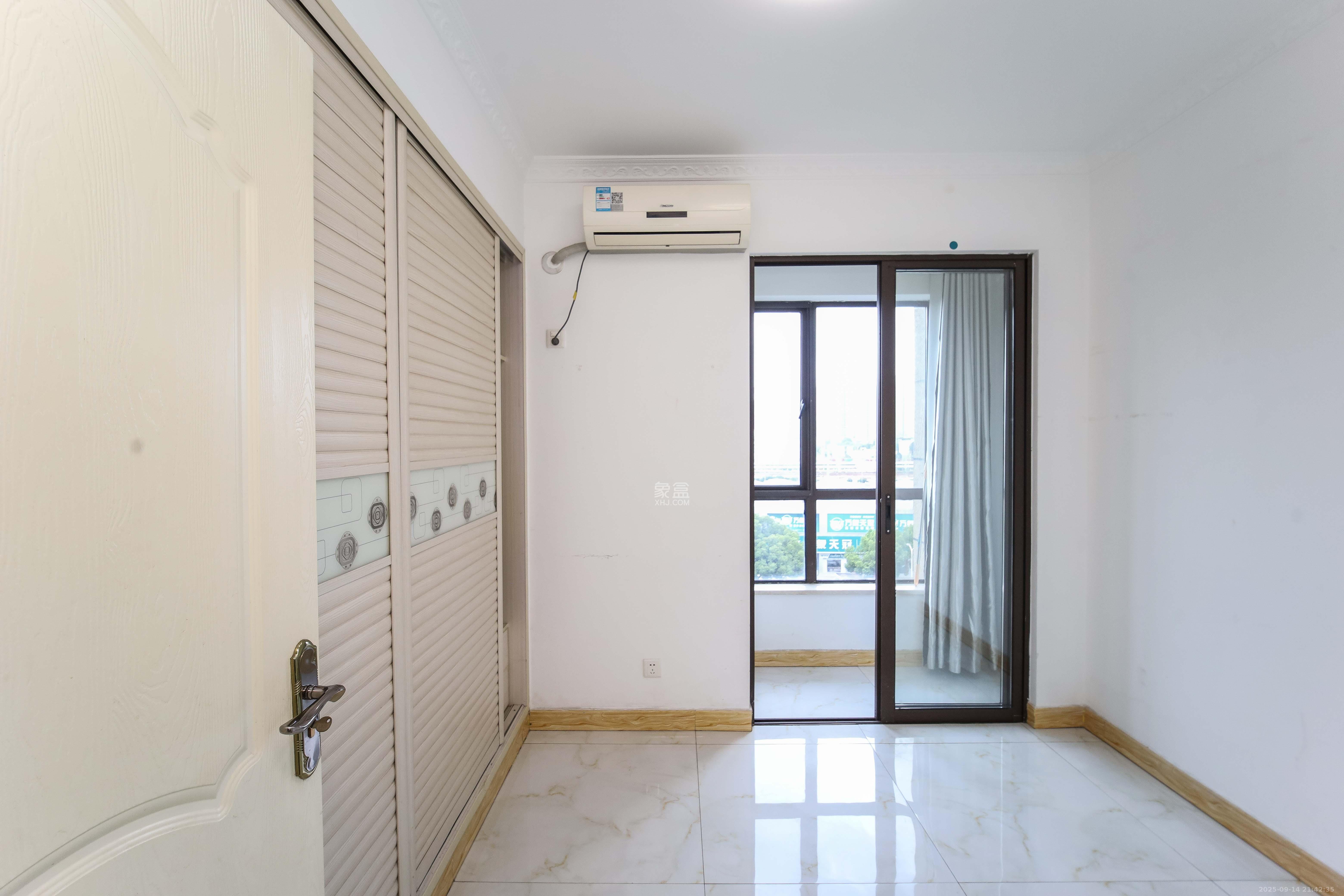 天下一家 2室2厅1卫 72.0万 天下一家 2室2厅1卫 72.0万卧室