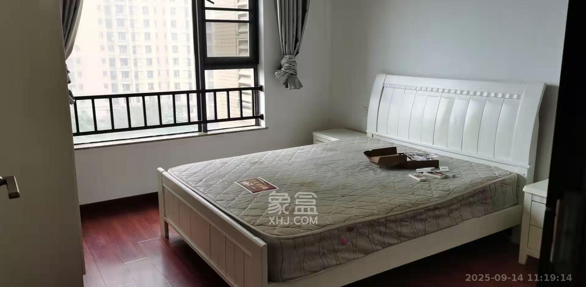 珠江郦城薰衣道  3室2厅2卫    3000.0元/月室内图