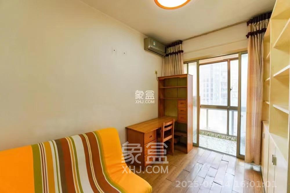 岳泰理想城  3室0厅0卫    2800.0元/月室内图