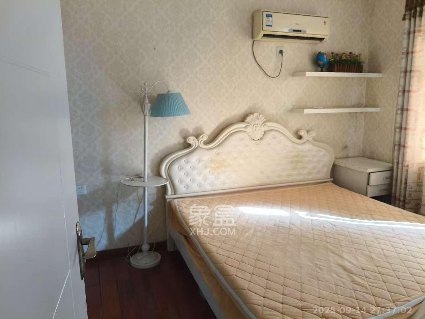 湘诚嘉园  2室2厅1卫    2400.0元/月室内图