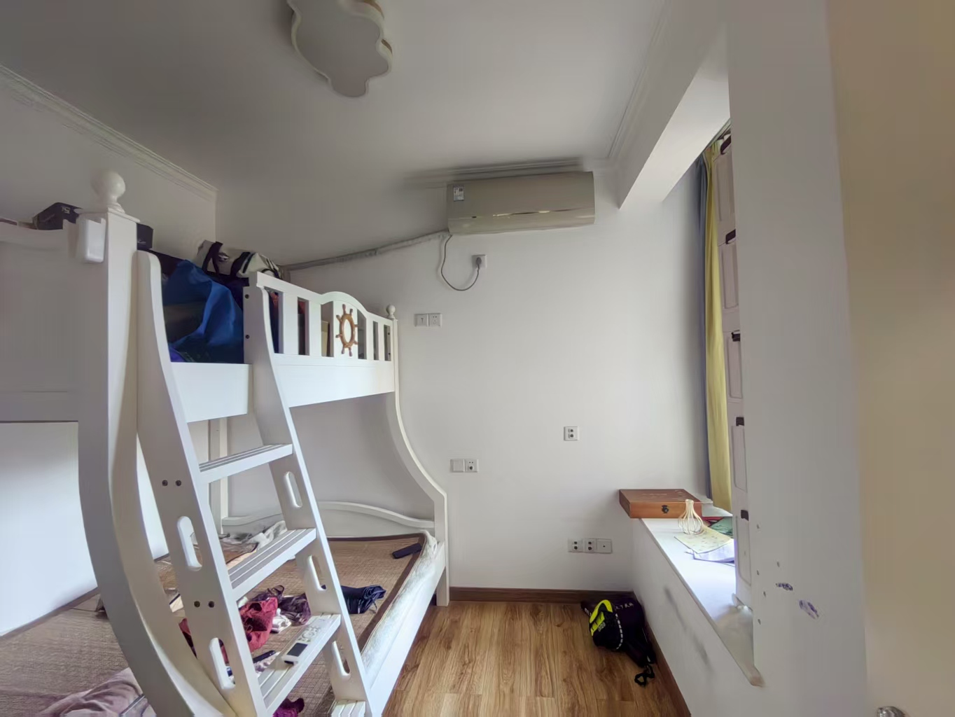 湾田和悦  3室2厅2卫    67.8万 湾田和悦  3室2厅2卫    67.8万客厅