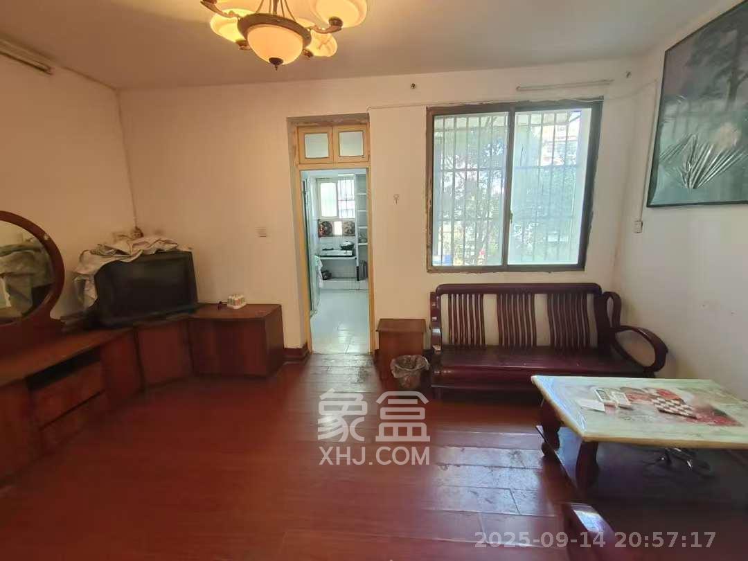 韭菜园  1室0厅0卫    2000.0元/月室内图