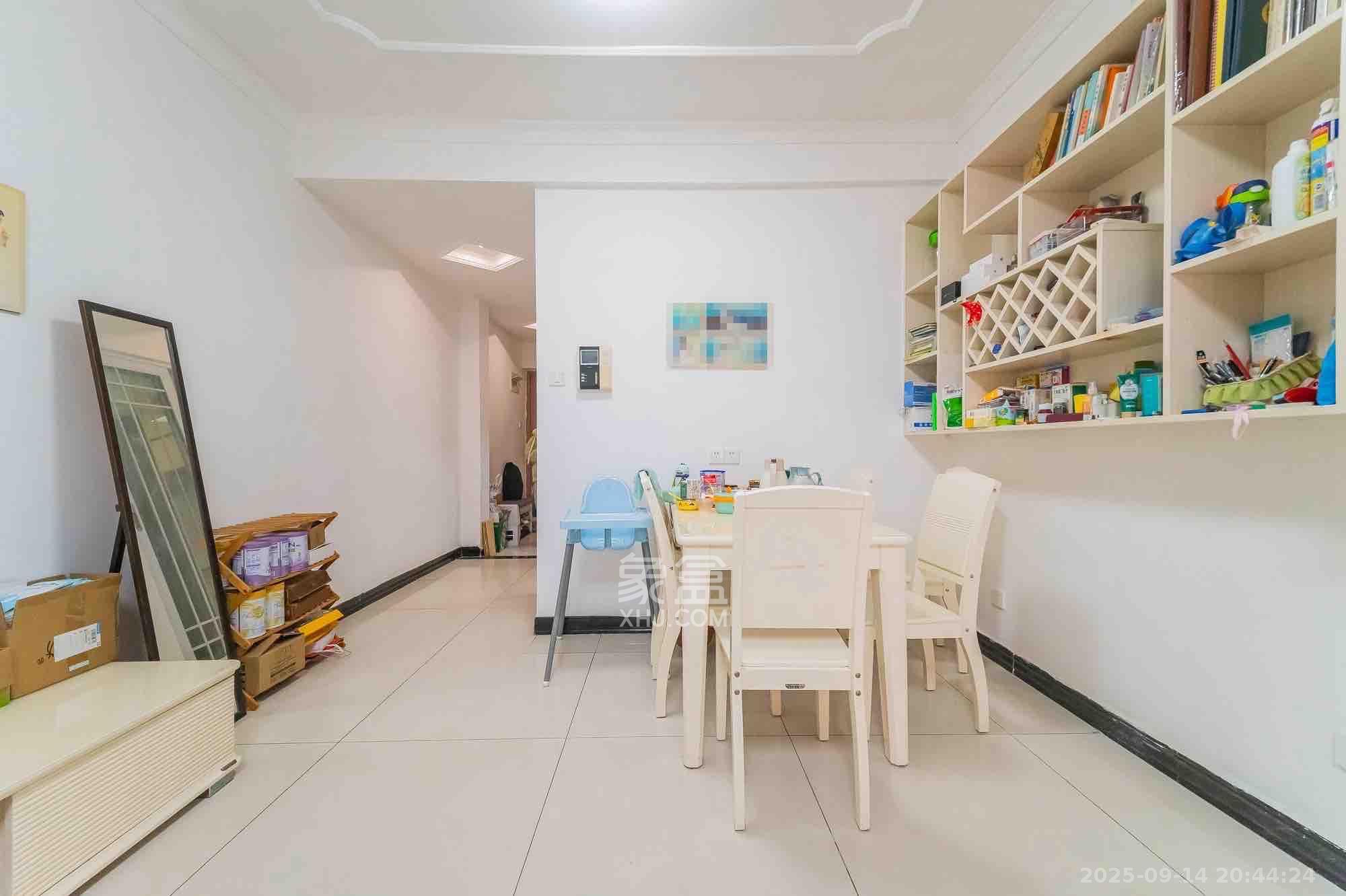 恒基凯旋门一二期  3室2厅1卫    1999.0元/月室内图