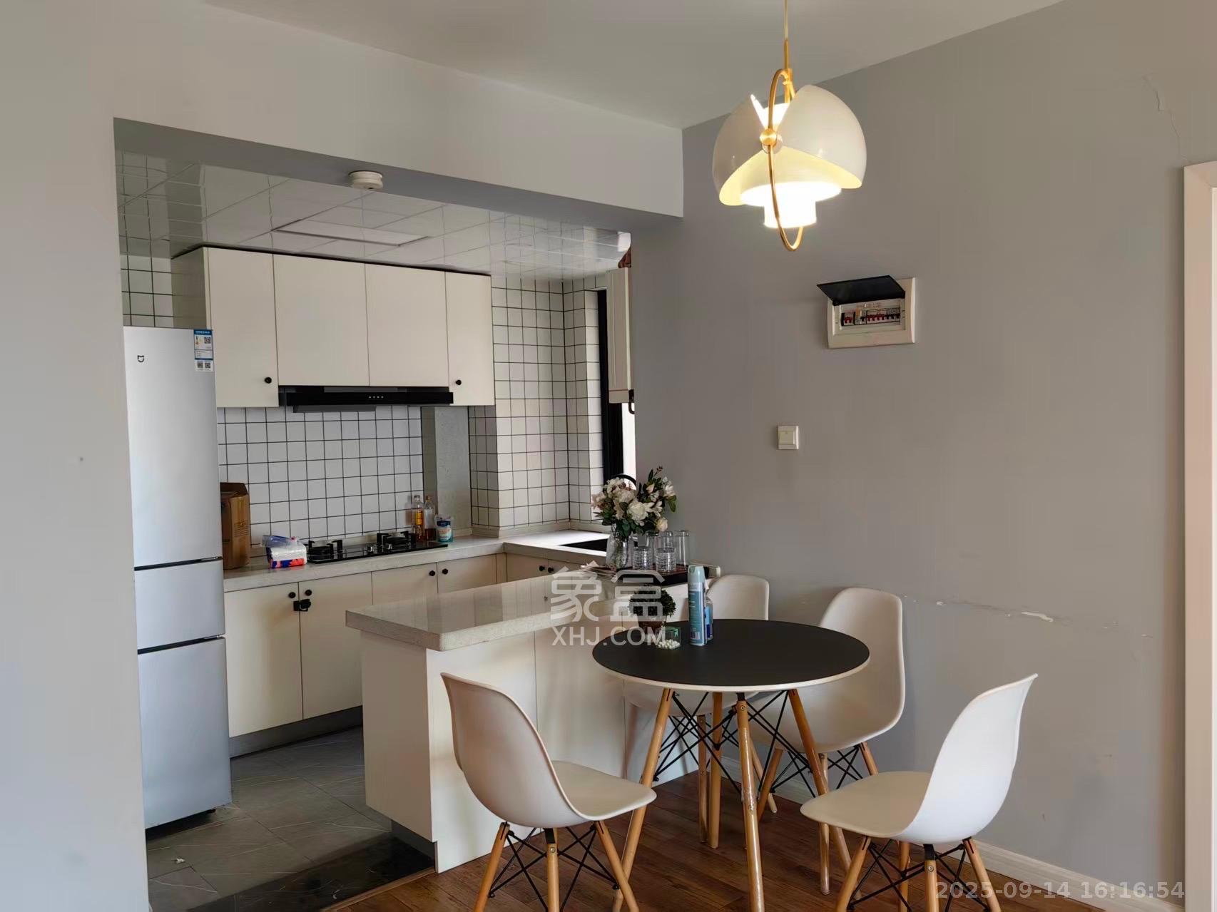 东玺门 2室2厅1卫 3200.0元/月 东玺门 2室2厅1卫 3200.0元/月室内图