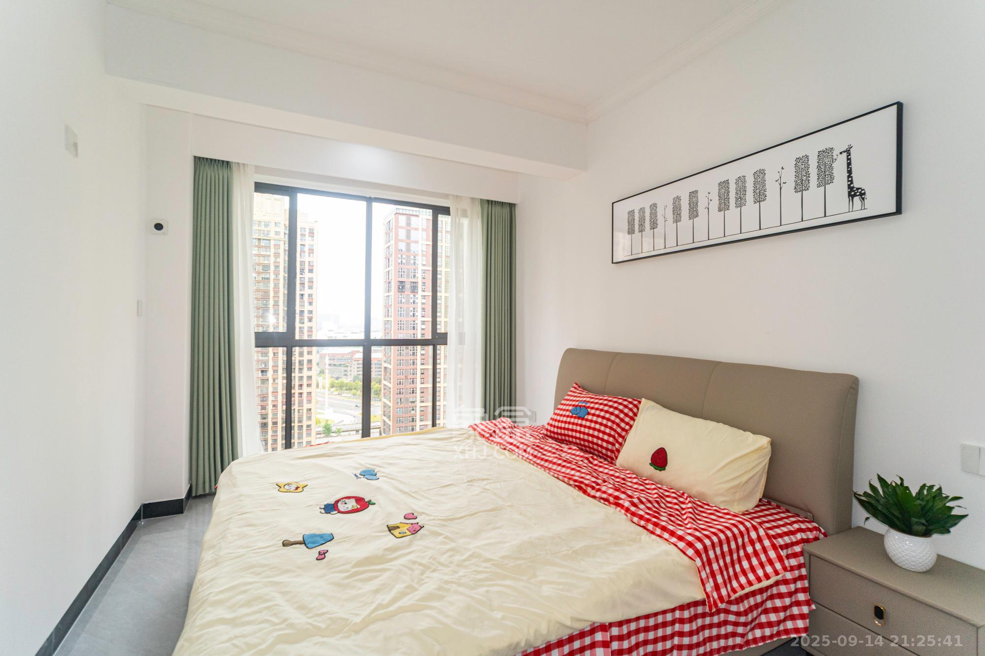 东方美地  4室2厅2卫    99.8万卧室