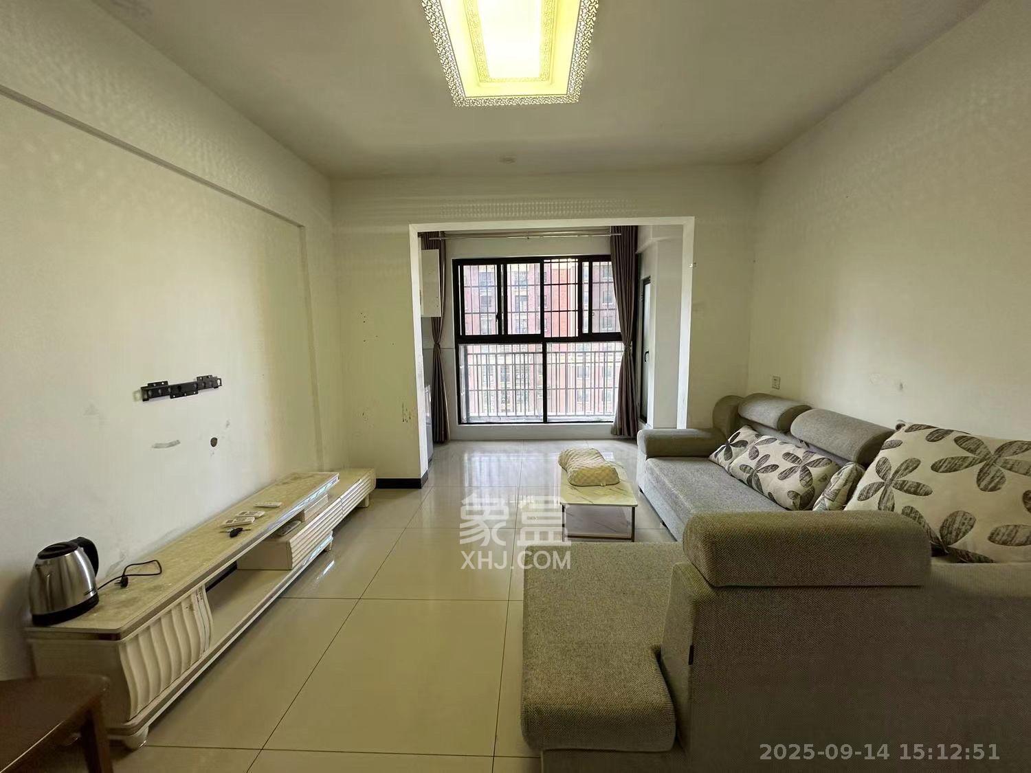 新城国际花都 3室2厅1卫 1700.0元/月 新城国际花都 3室2厅1卫 1700.0元/月室内图