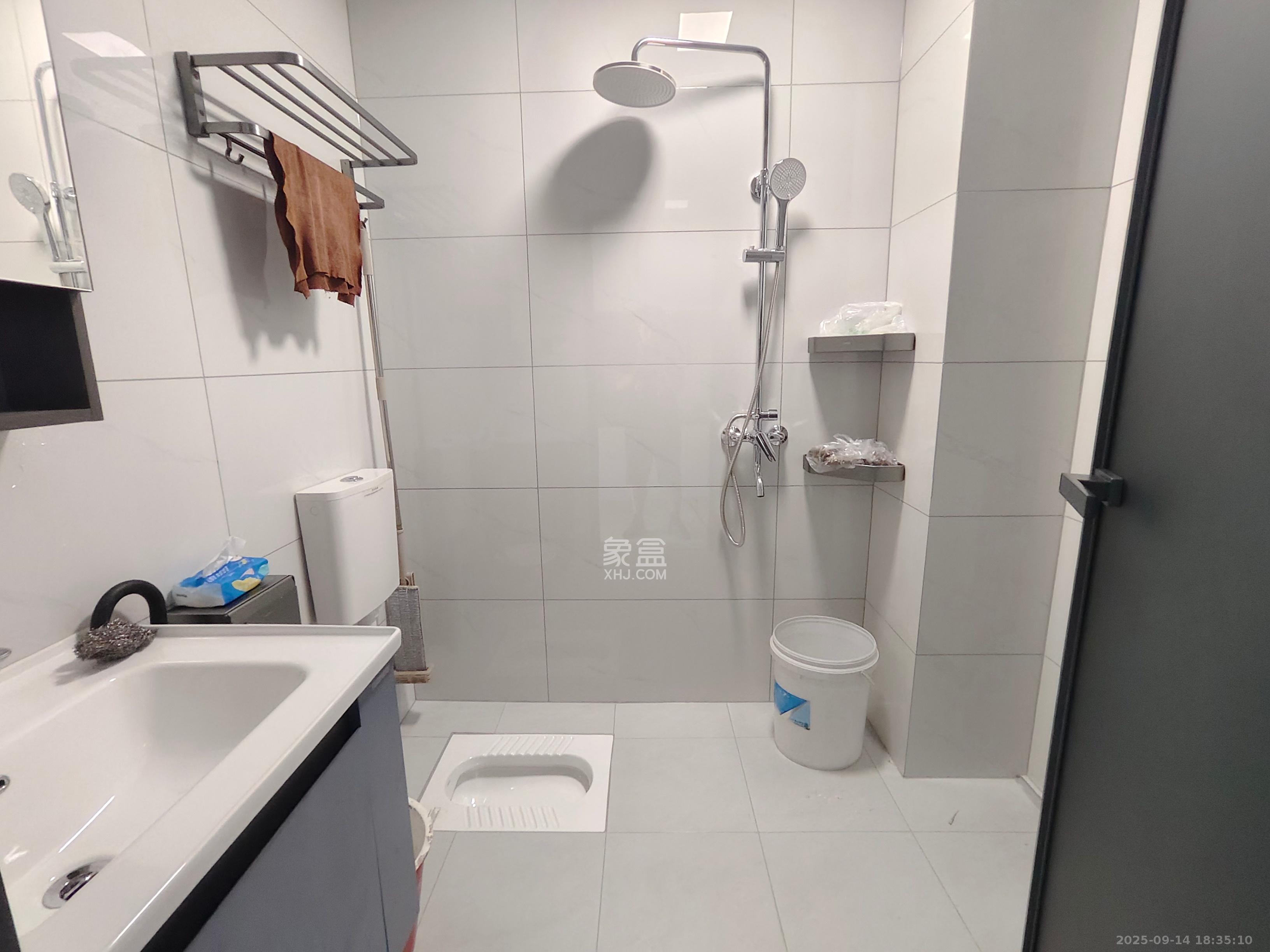 梅溪湖家居建材城 1室0厅0卫 1500.0元/月 梅溪湖家居建材城 1室0厅0卫 1500.0元/月室内图