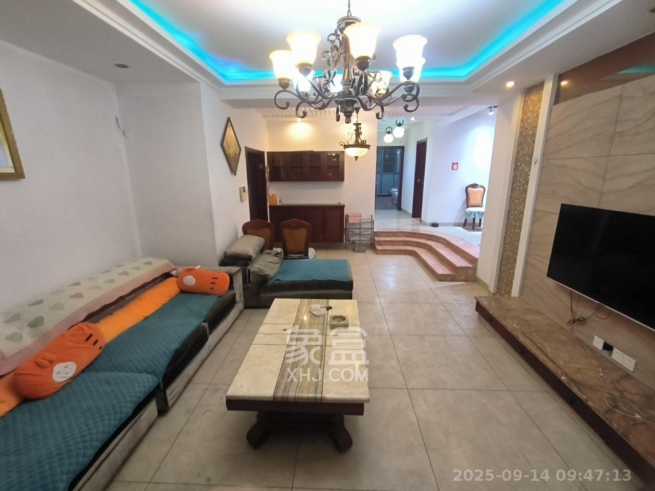 恒盛世家 4室2厅2卫 2800.0元/月 恒盛世家 4室2厅2卫 2800.0元/月室内图