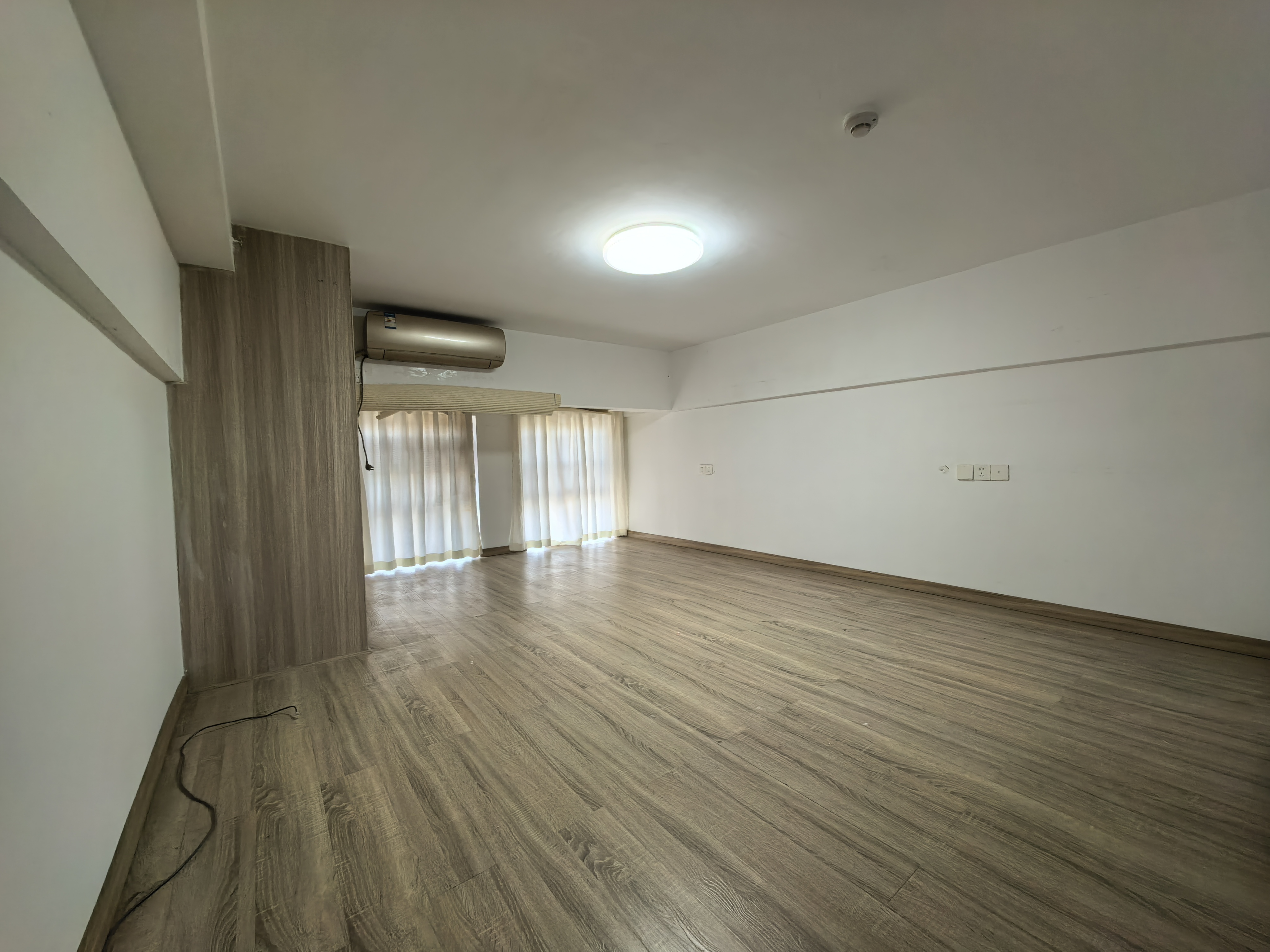 华润置地广场二期 1室1厅1卫 1500.0元/月 华润置地广场二期 1室1厅1卫 1500.0元/月户型图