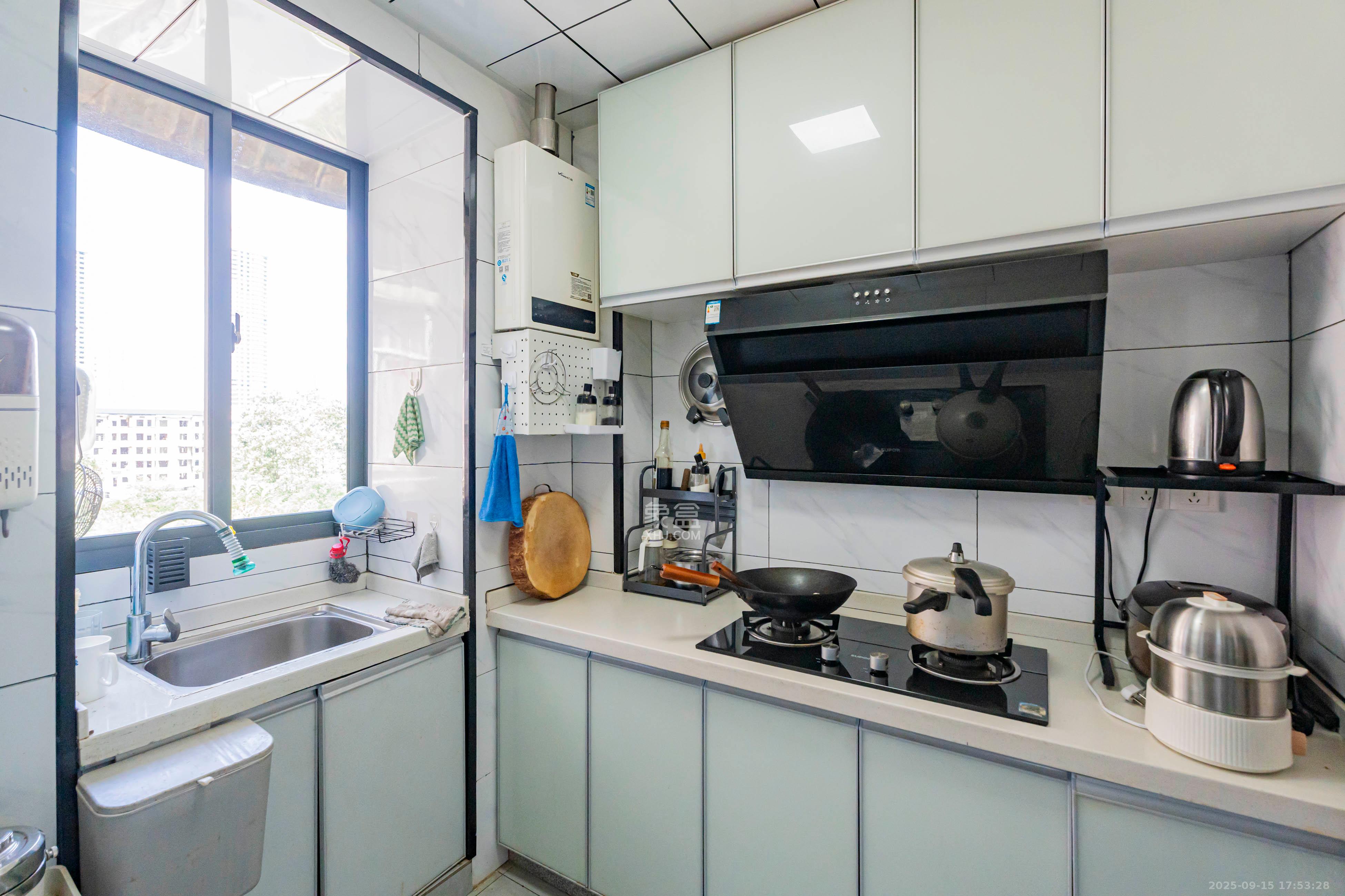 三角塘88号（原长沙市轻化公司宿舍）  2室2厅1卫    49.8万厨房