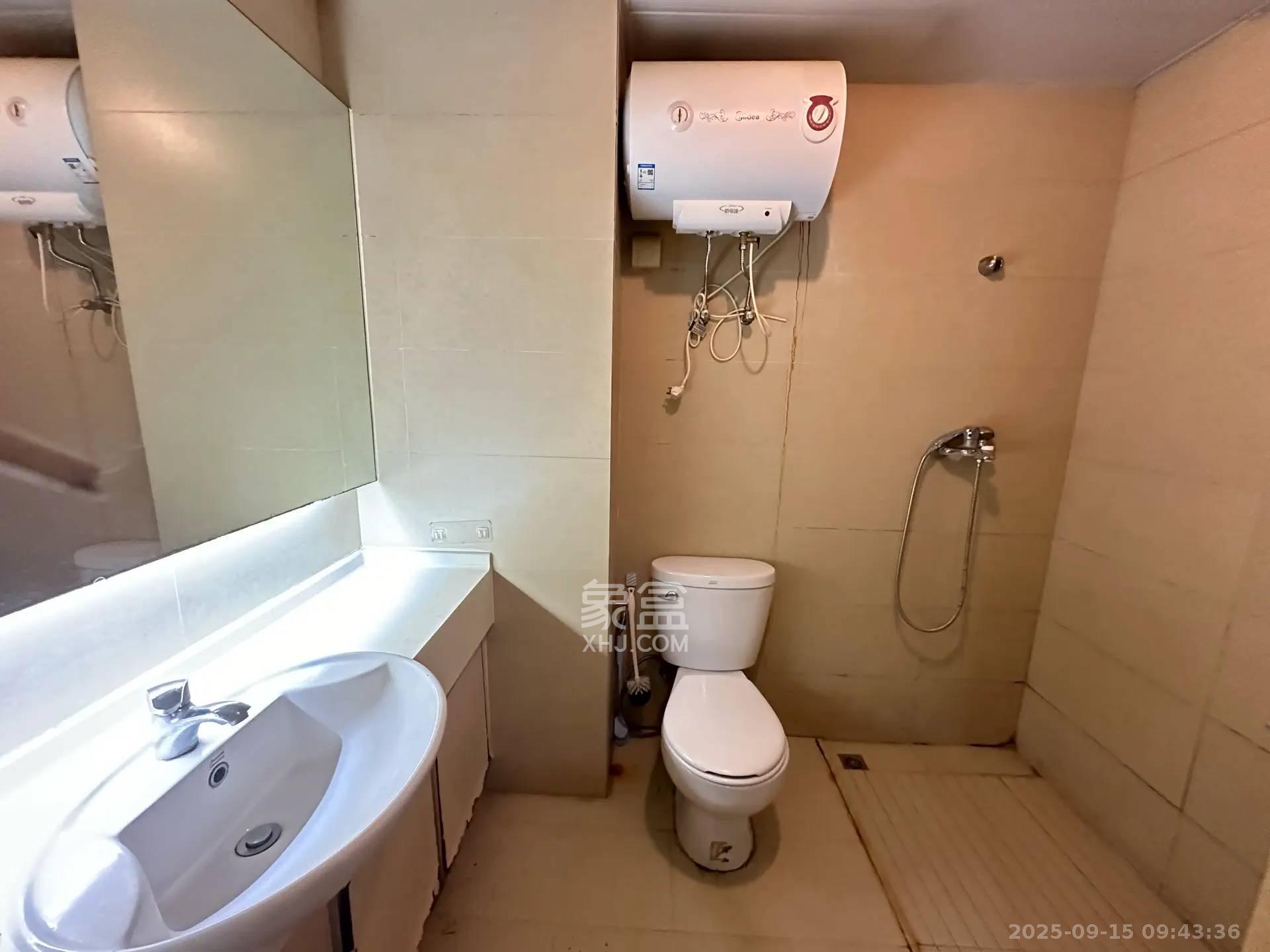 万科金色家园  1室1厅1卫    1300.0元/月室内图