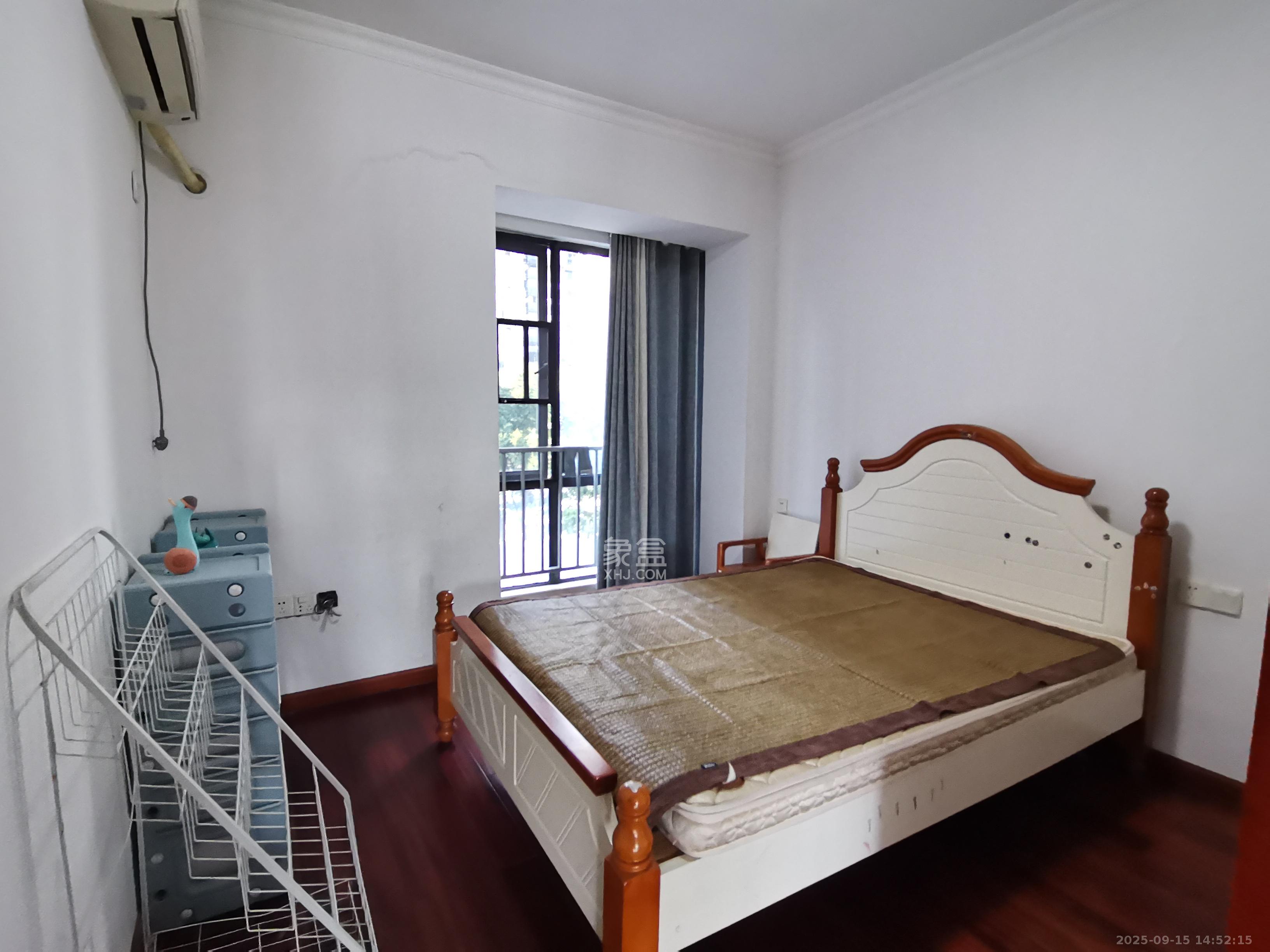 通用时代国际社区  3室2厅2卫    3000.0元/月室内图