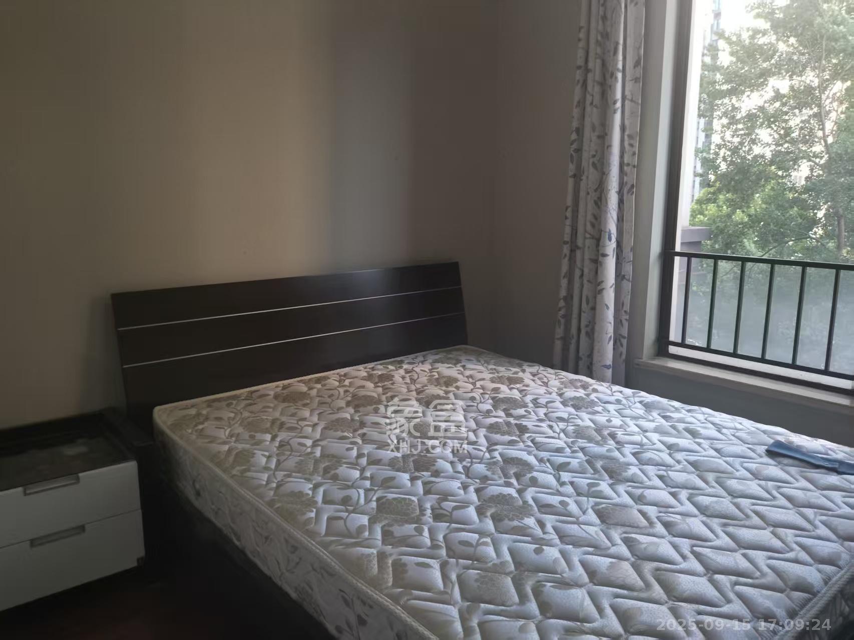 万科里梅溪郡  3室2厅1卫    3500.0元/月室内图