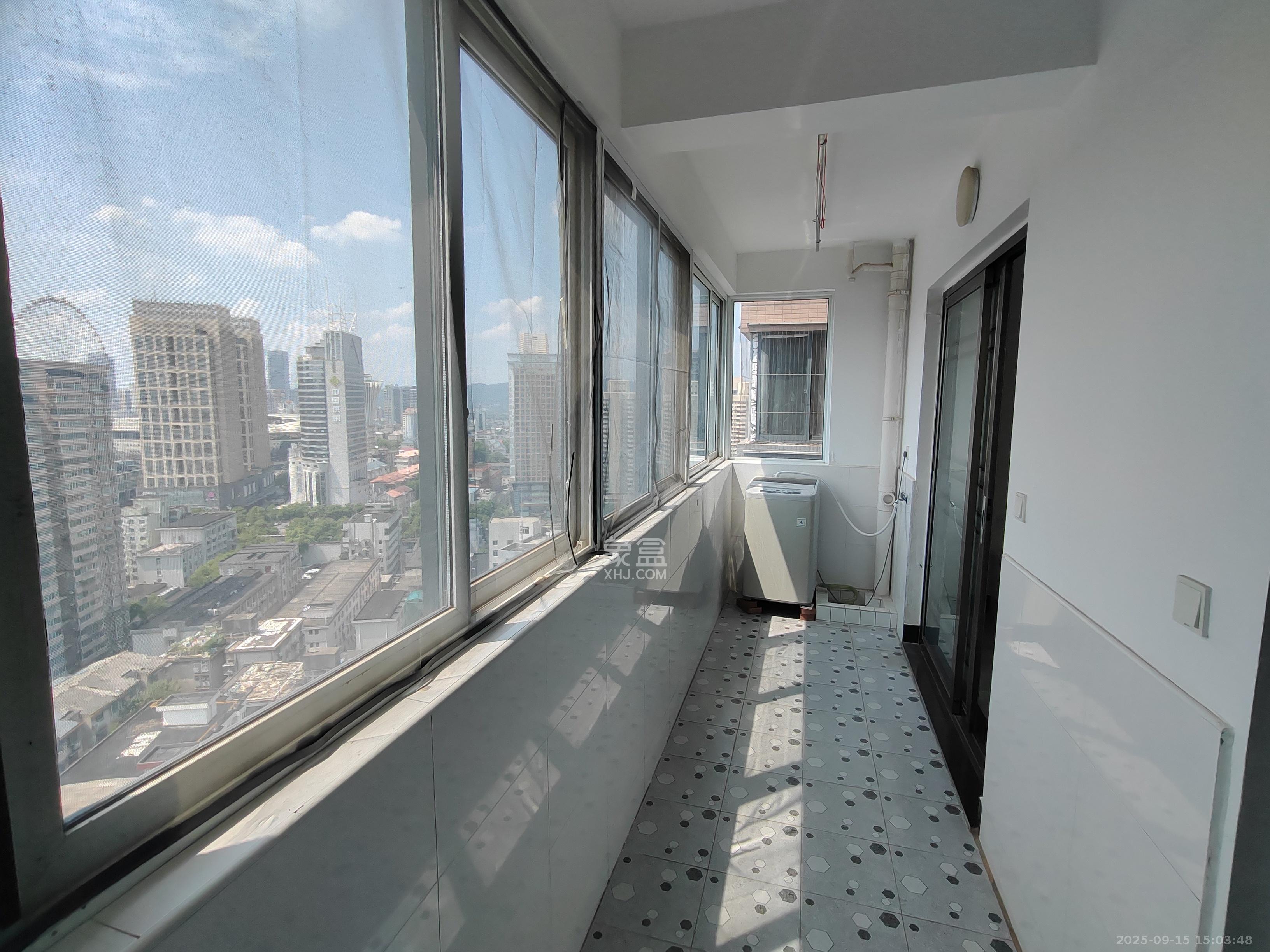 益佳苑 3室2厅2卫 3400.0元/月 益佳苑 3室2厅2卫 3400.0元/月室内图