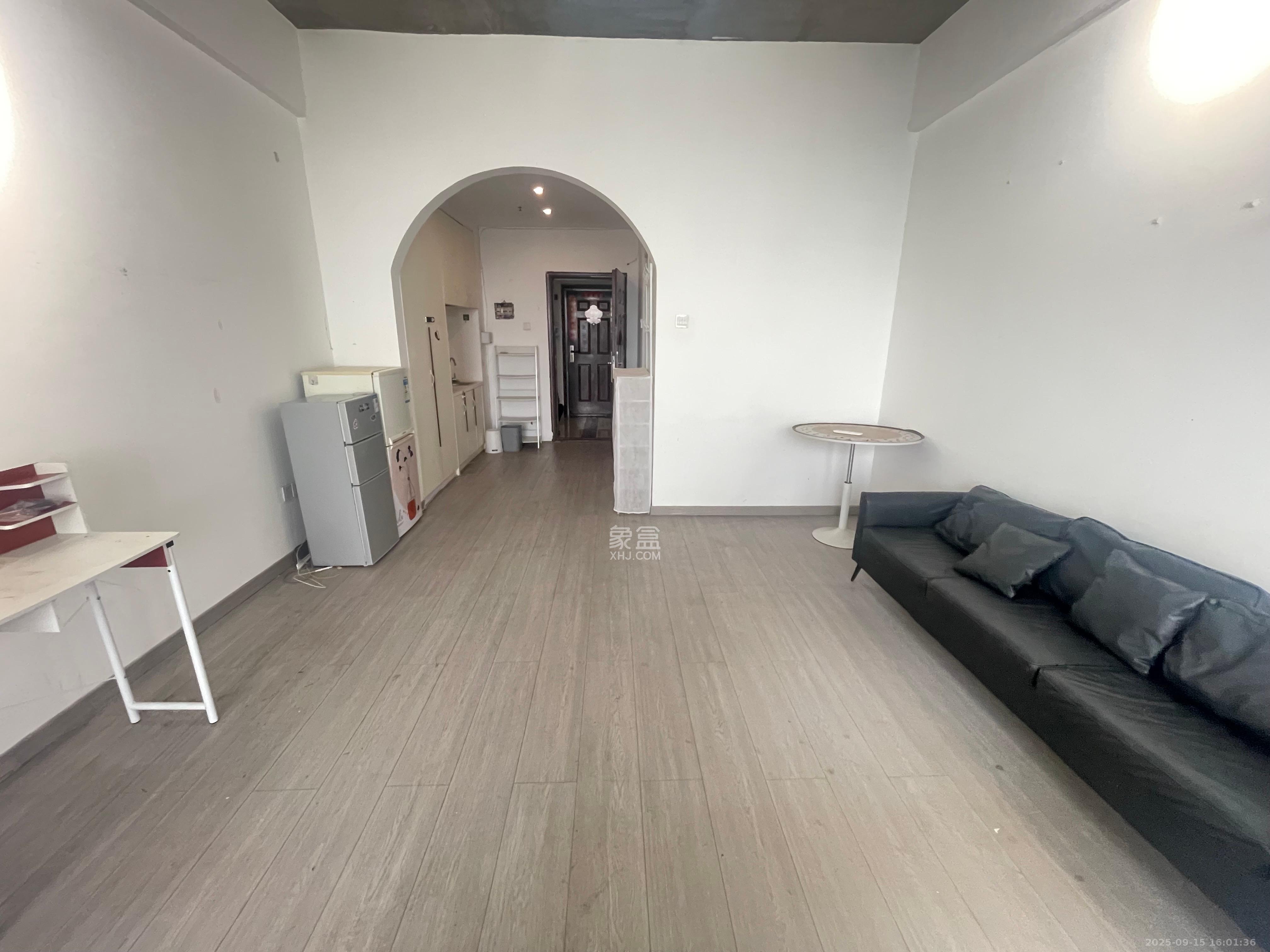 YO领域（领御大厦）  1室1厅1卫    1800.0元/月室内图