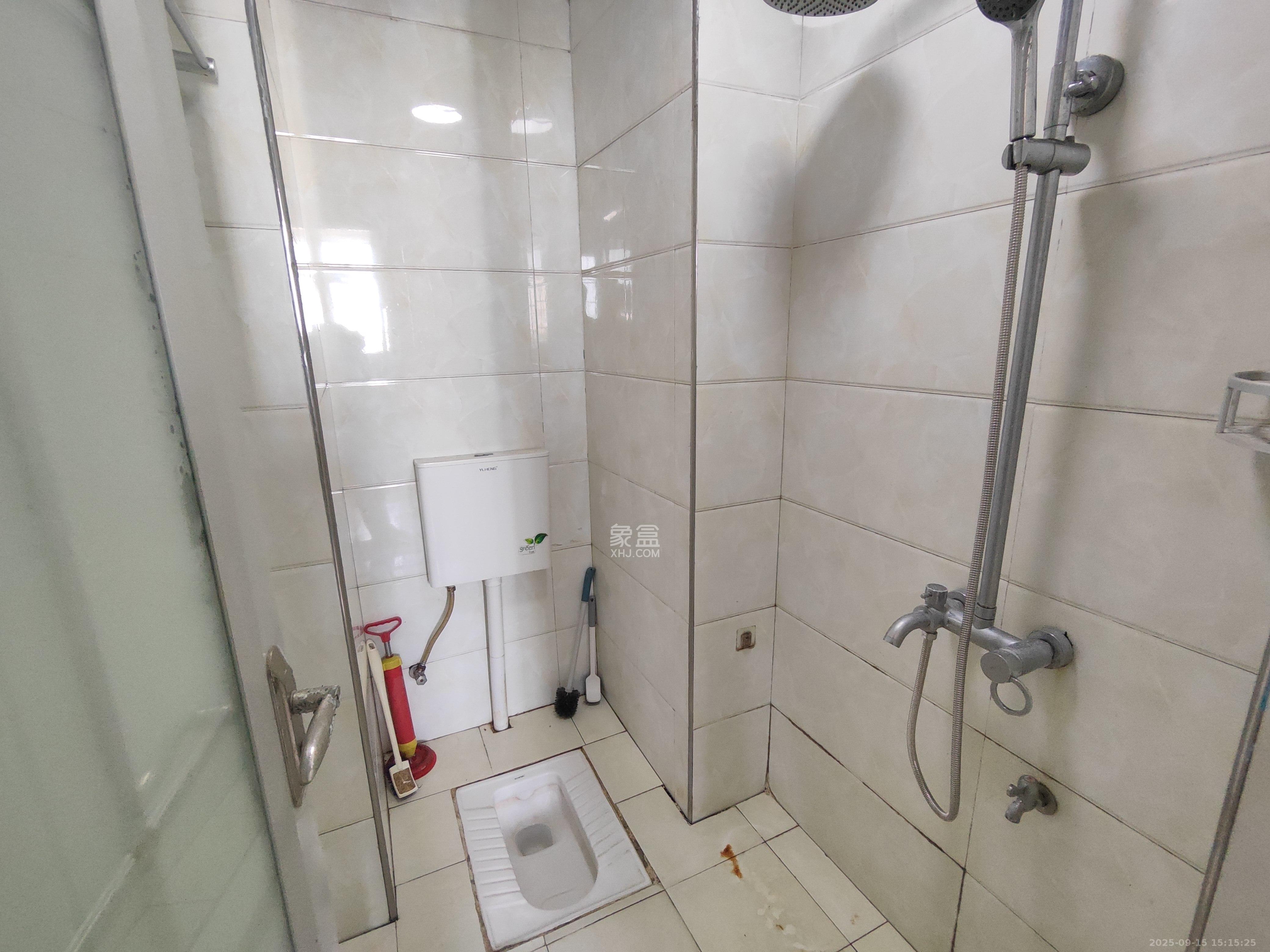 爵士湘 1室1厅1卫 1300.0元/月 爵士湘 1室1厅1卫 1300.0元/月室内图