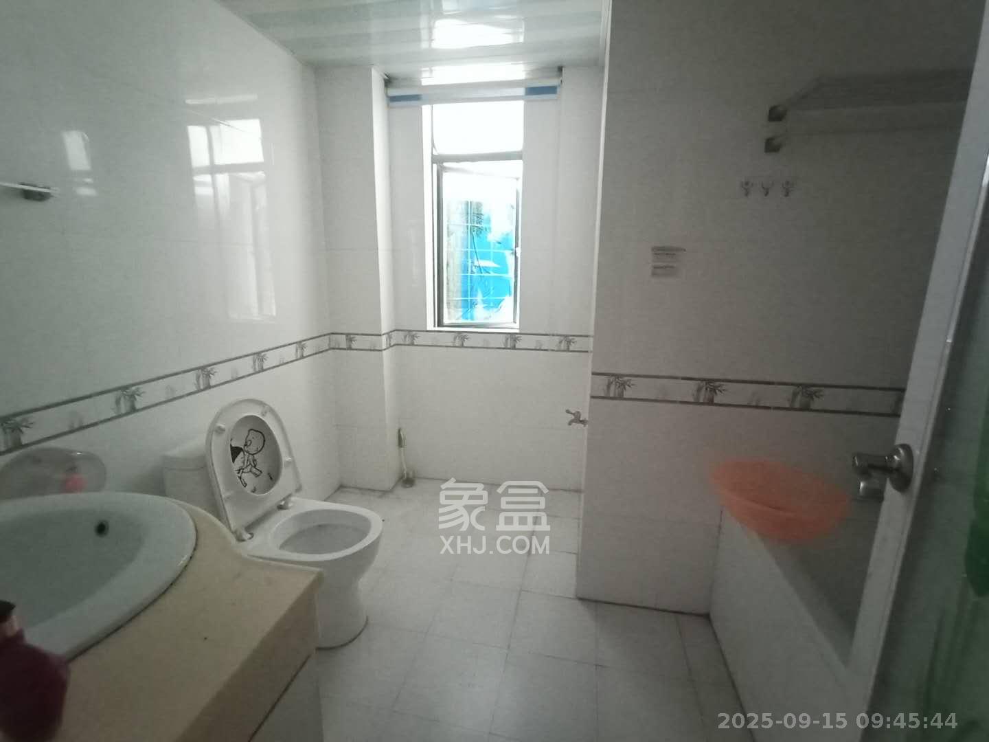 美林景园 3室2厅1卫 3200.0元/月 美林景园 3室2厅1卫 3200.0元/月室内图