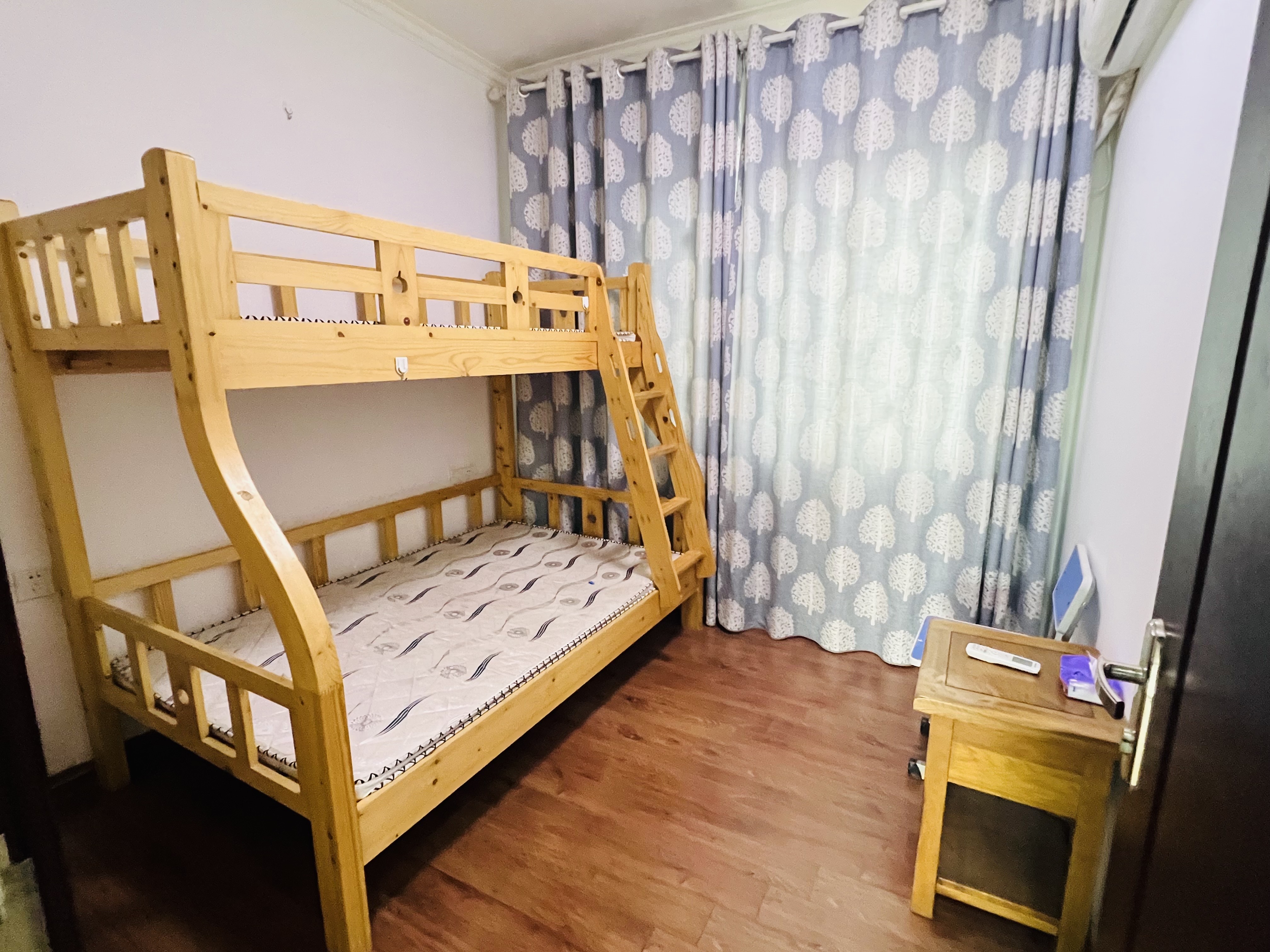 碧桂园 3室2厅1卫 1800.0元/月 碧桂园 3室2厅1卫 1800.0元/月室内图