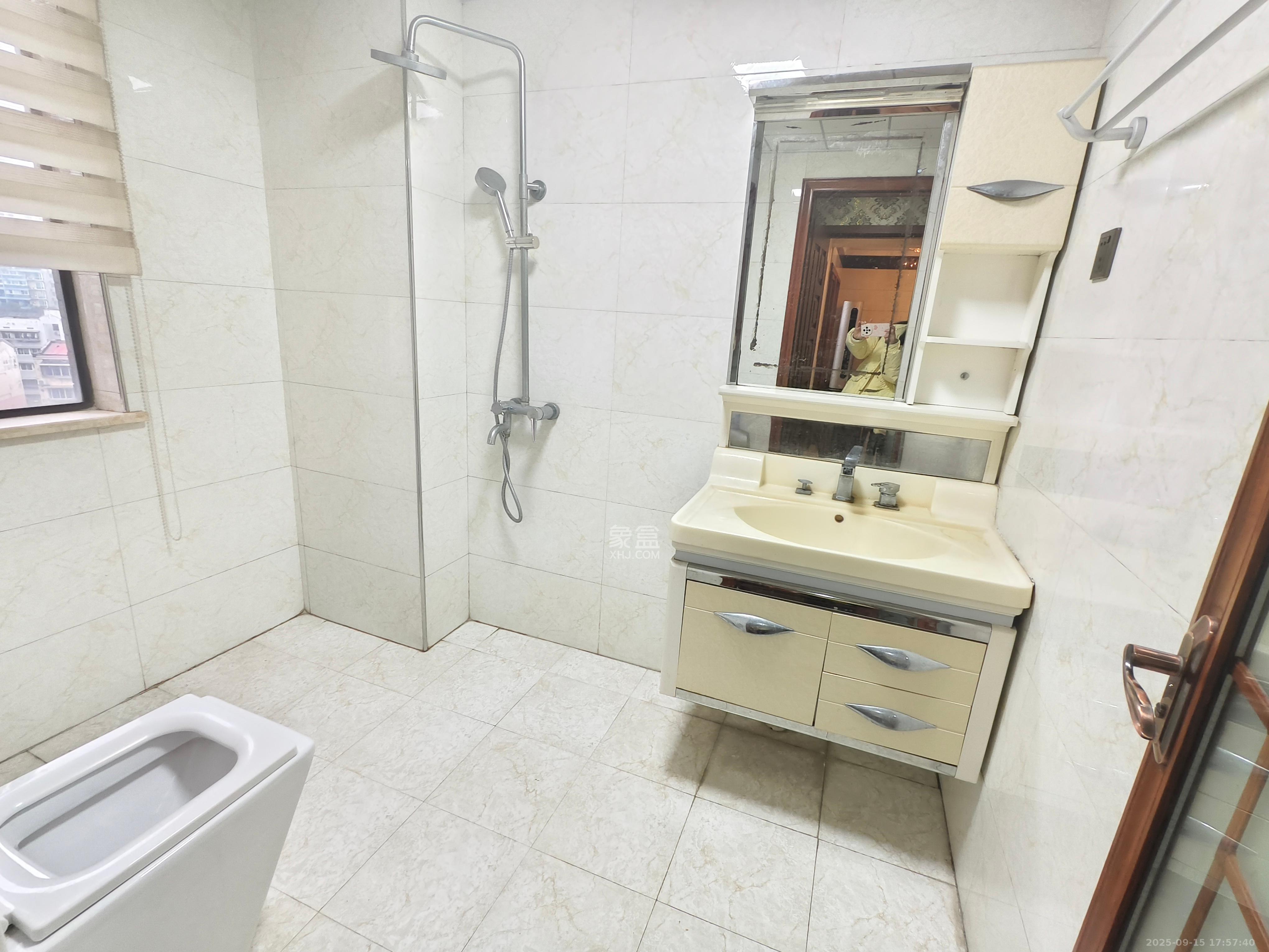 兴威帕克水岸 3室2厅2卫 2500.0元/月 兴威帕克水岸 3室2厅2卫 2500.0元/月室内图