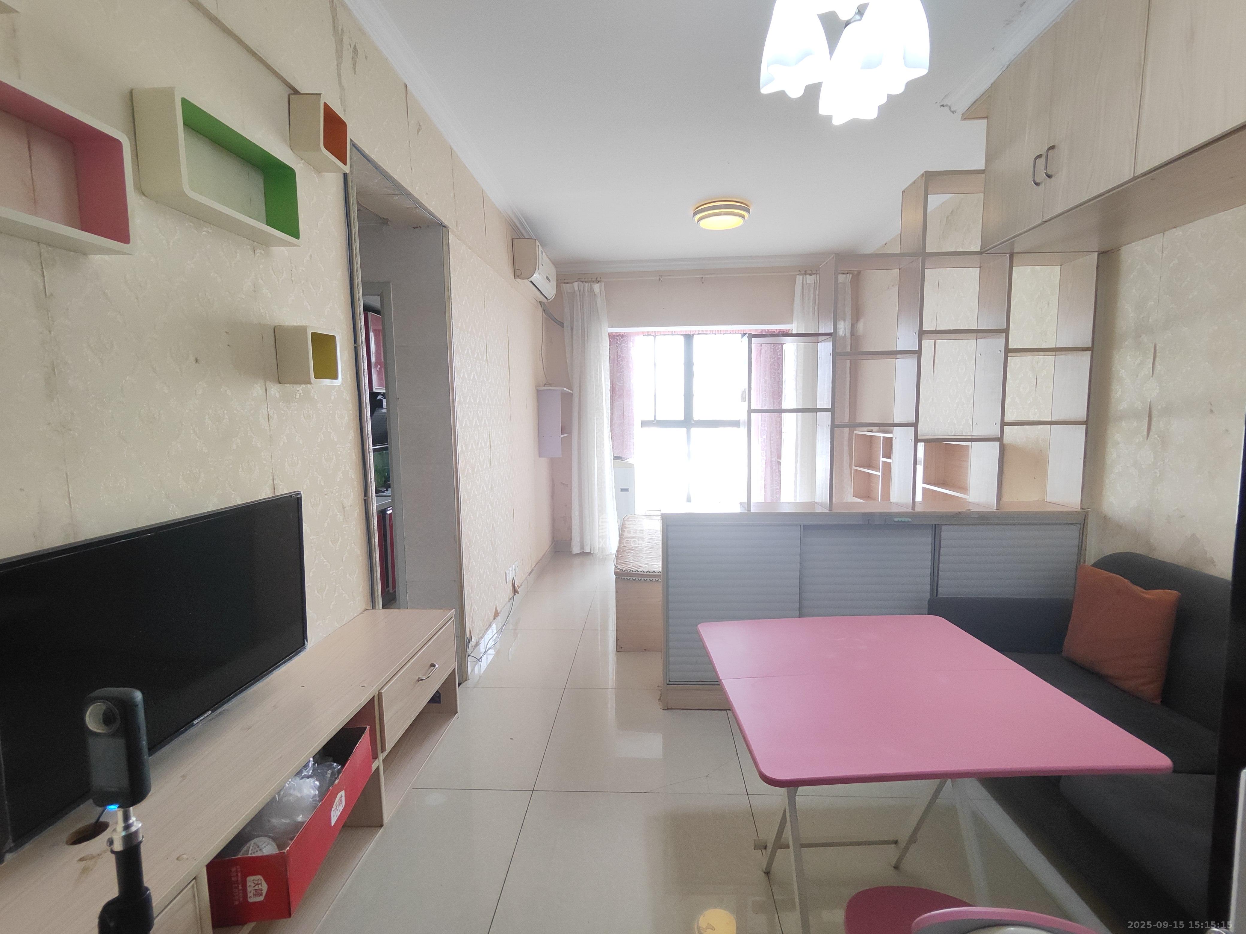 爵士湘 1室1厅1卫 1300.0元/月 爵士湘 1室1厅1卫 1300.0元/月室内图