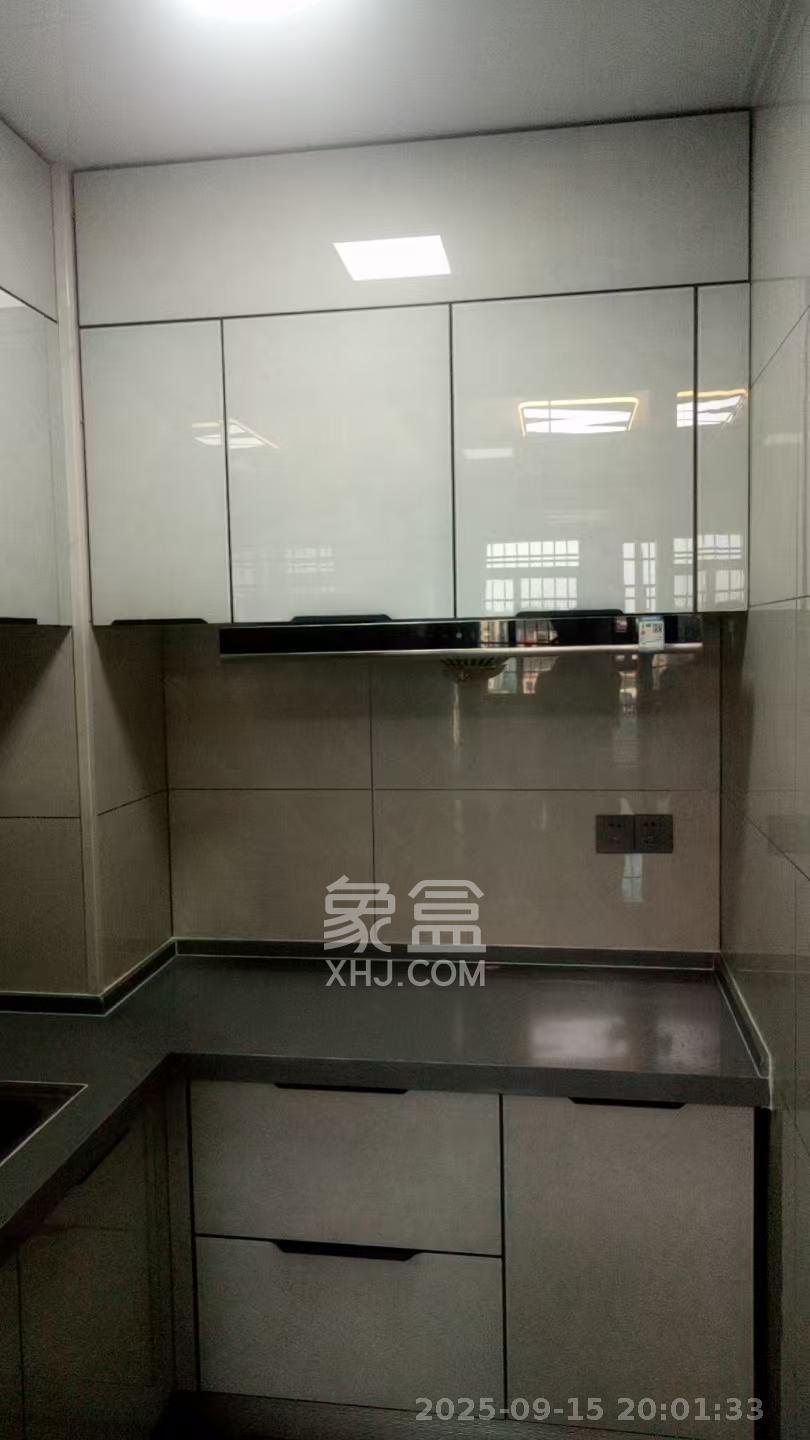 中南国际眼镜城（中伟商业中心）  1室0厅0卫    1700.0元/月室内图