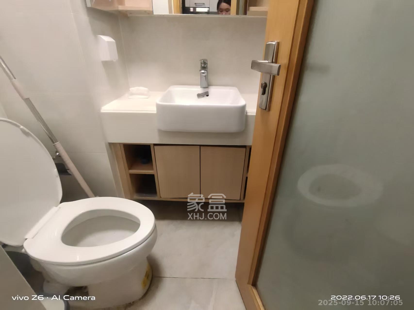 中海国际二期  1室1厅1卫    1200.0元/月 中海国际二期  1室1厅1卫    1200.0元/月