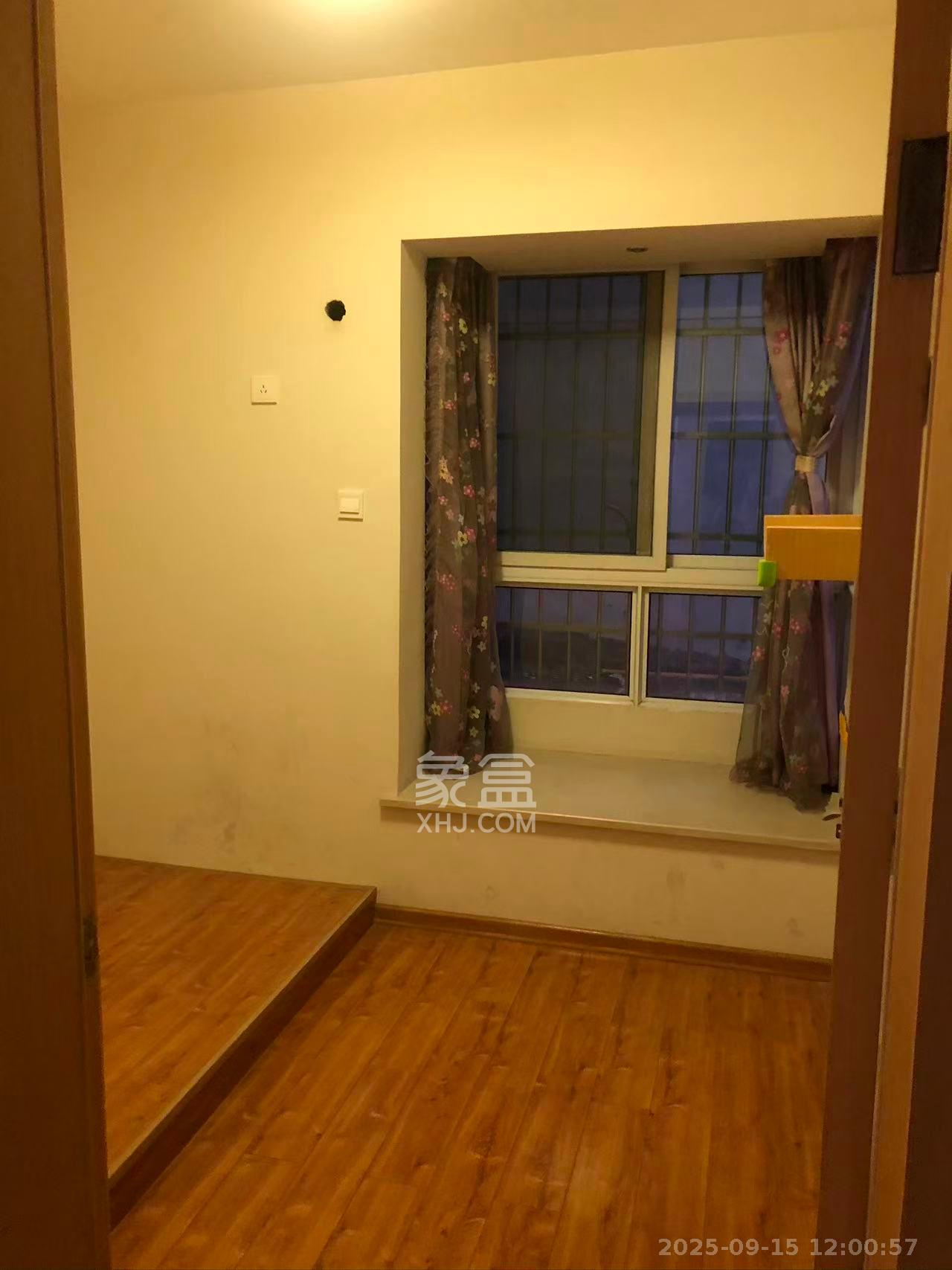 申奥美域  4室2厅2卫    2800.0元/月 申奥美域  4室2厅2卫    2800.0元/月室内图