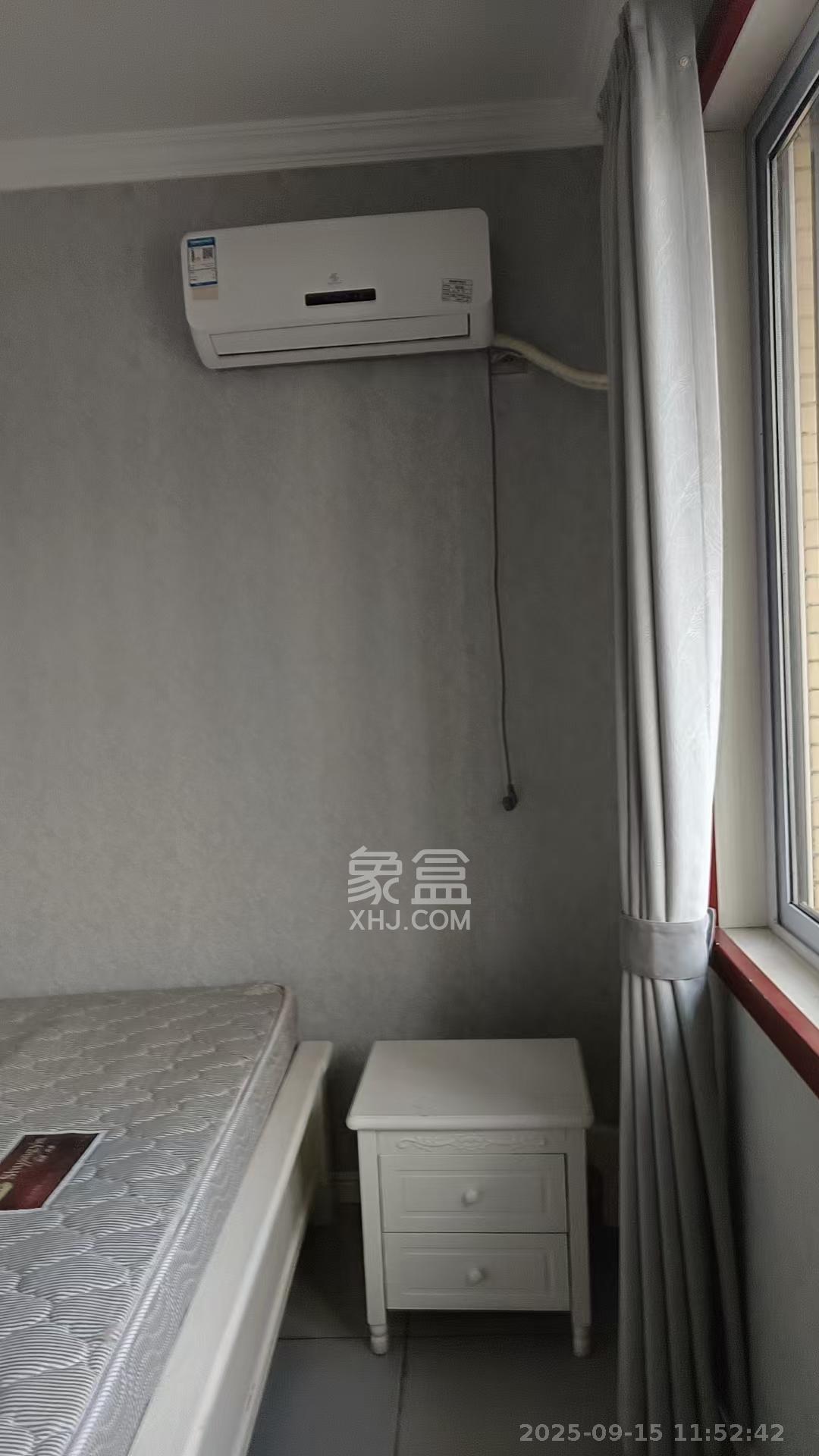 星城新宇川河苑 1室1厅1卫 800.0元/月 星城新宇川河苑 1室1厅1卫 800.0元/月室内图