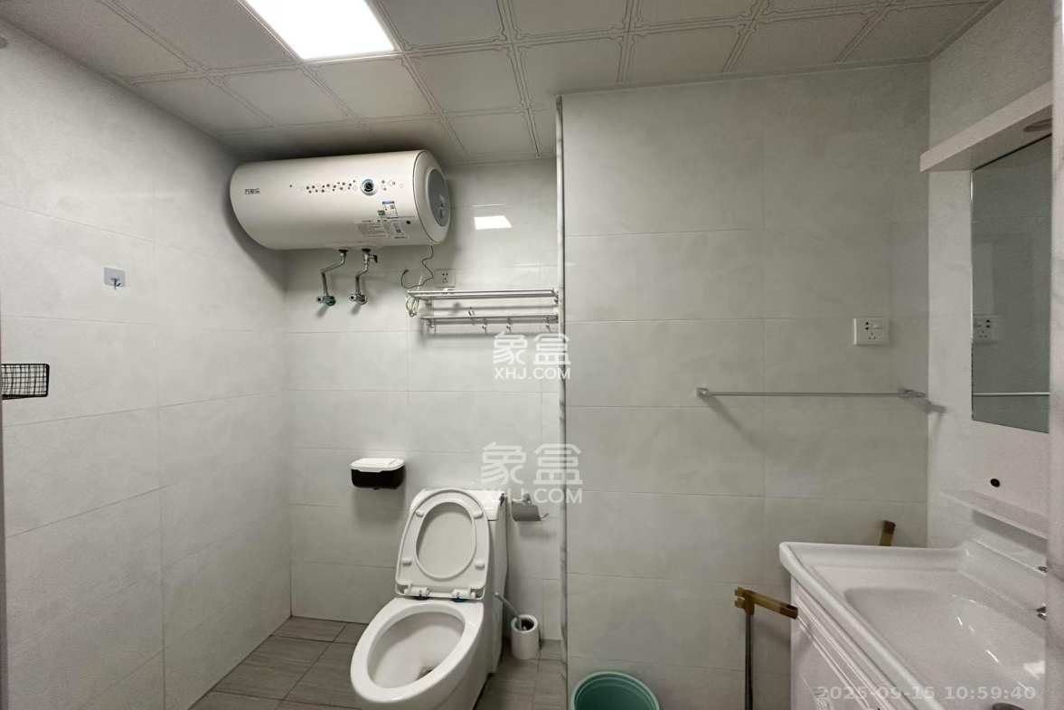 高升时代广场(冠铭商务中心) 1室1厅1卫 1300.0元/月 高升时代广场(冠铭商务中心) 1室1厅1卫 1300.0元/月室内图