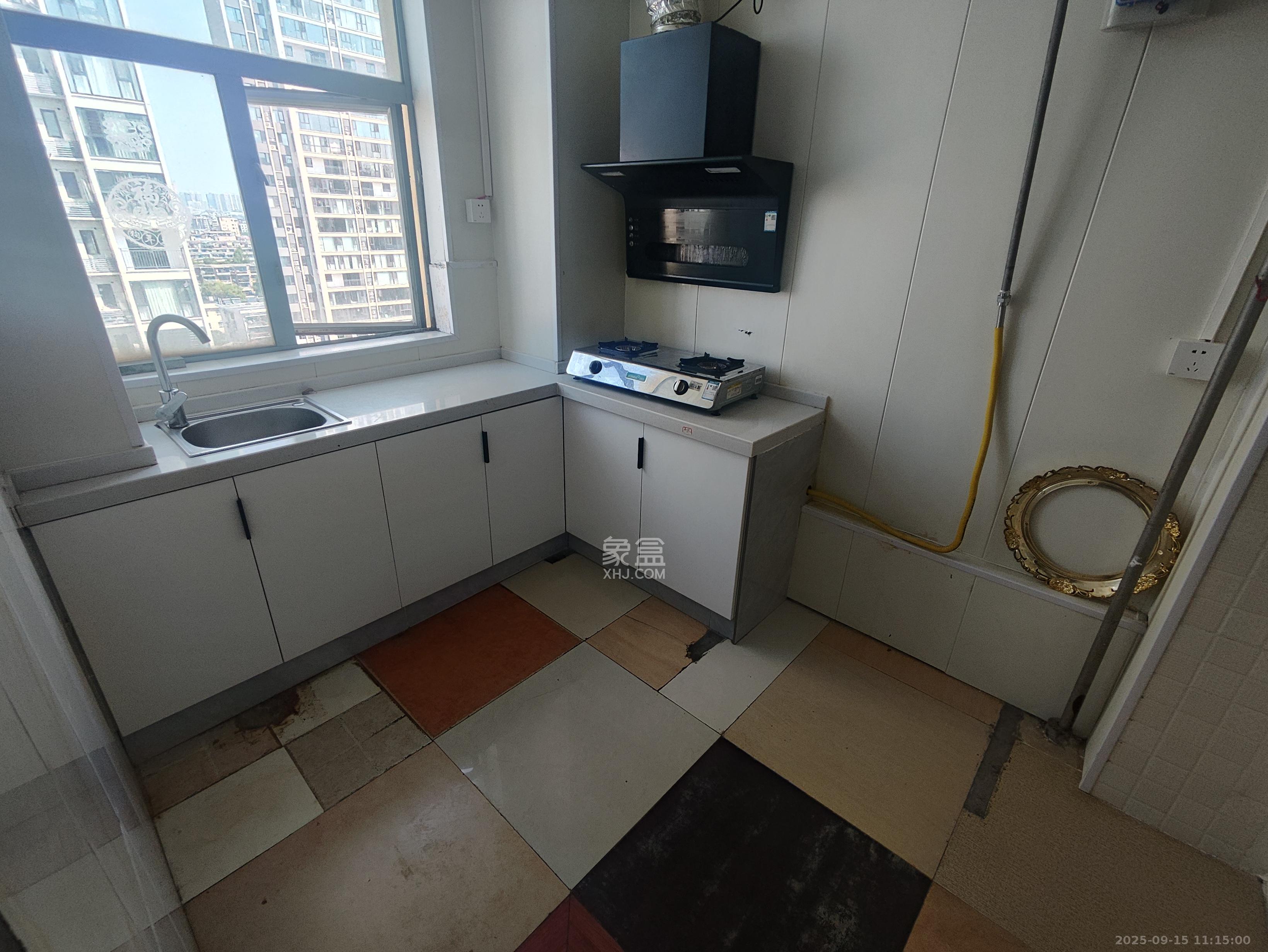 书香名邸  1室1厅1卫    1700.0元/月室内图