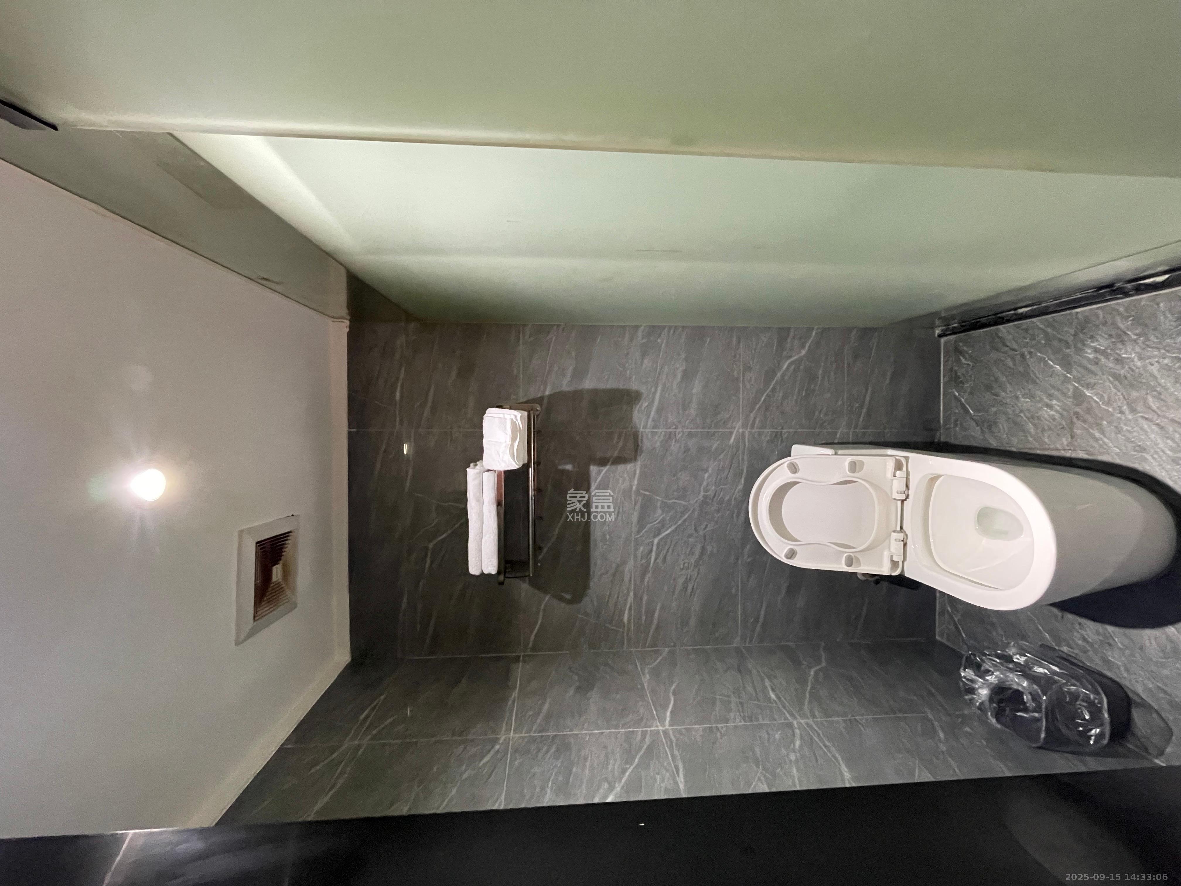 保利香槟国际 1室0厅0卫 1400.0元/月 保利香槟国际 1室0厅0卫 1400.0元/月室内图